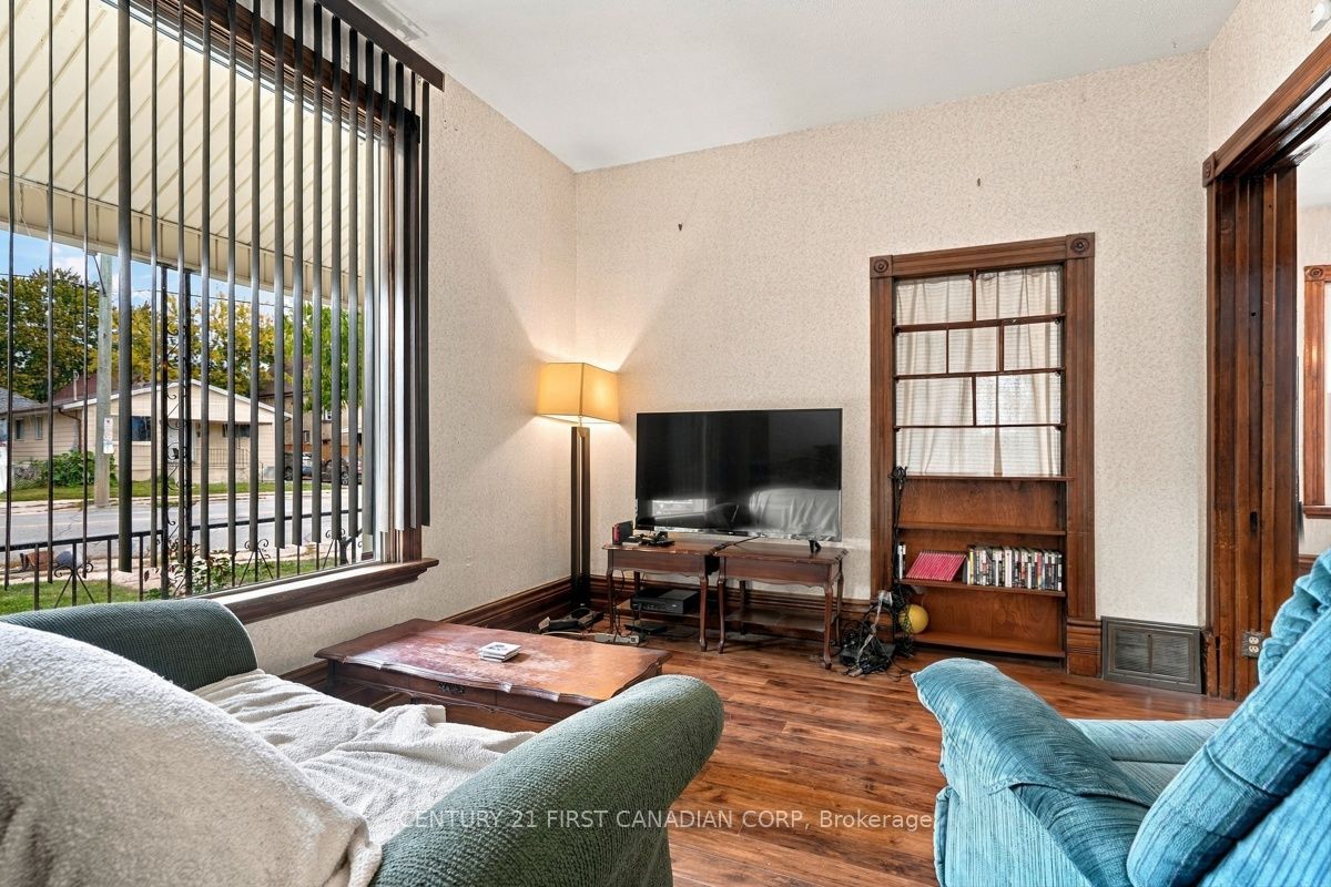 367 Hamilton Road Property Photo 15
