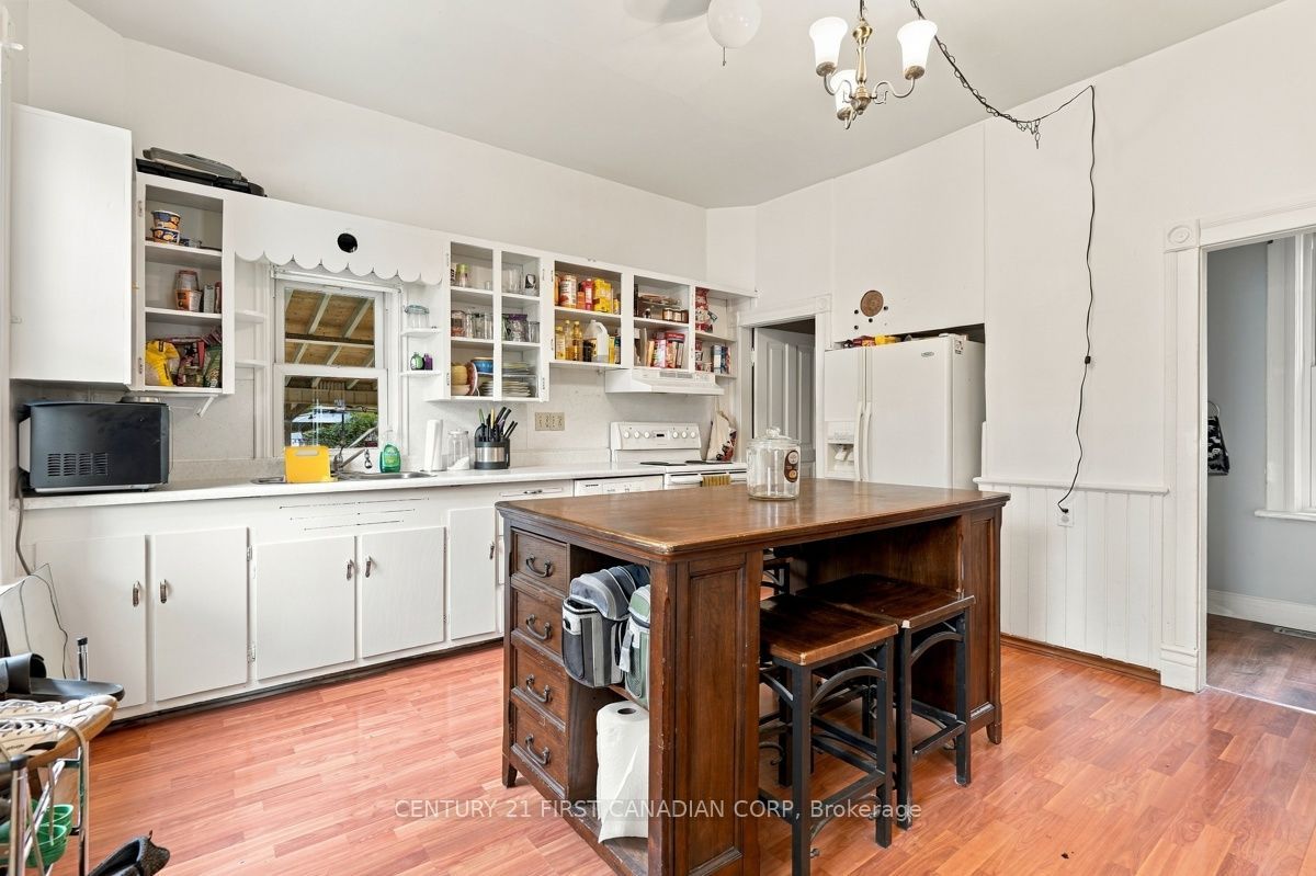 367 Hamilton Road Property Photo 17