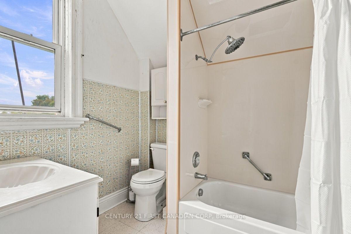 367 Hamilton Road Property Photo 27