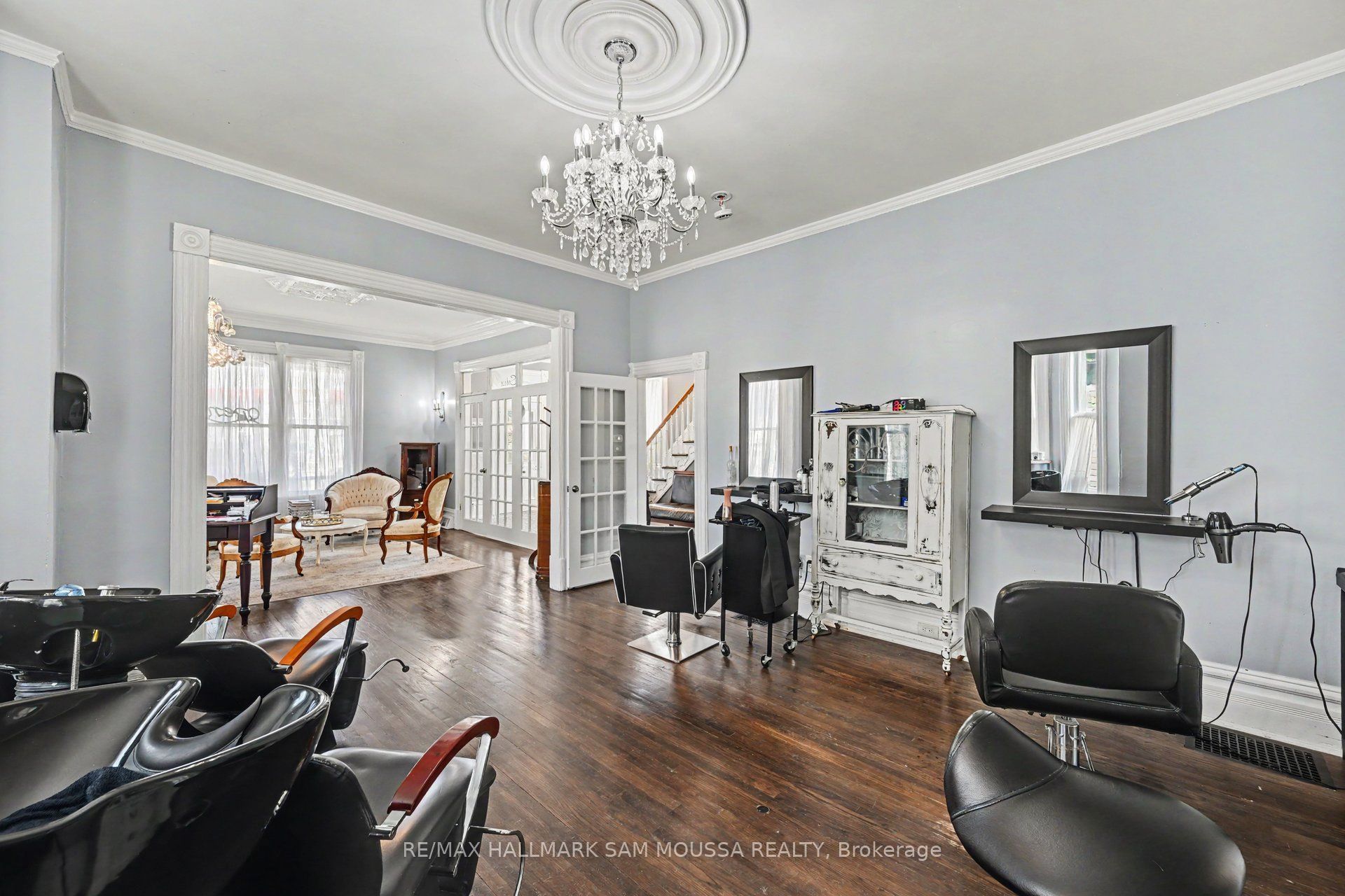 6 Lake Avenue W Property Photo 16