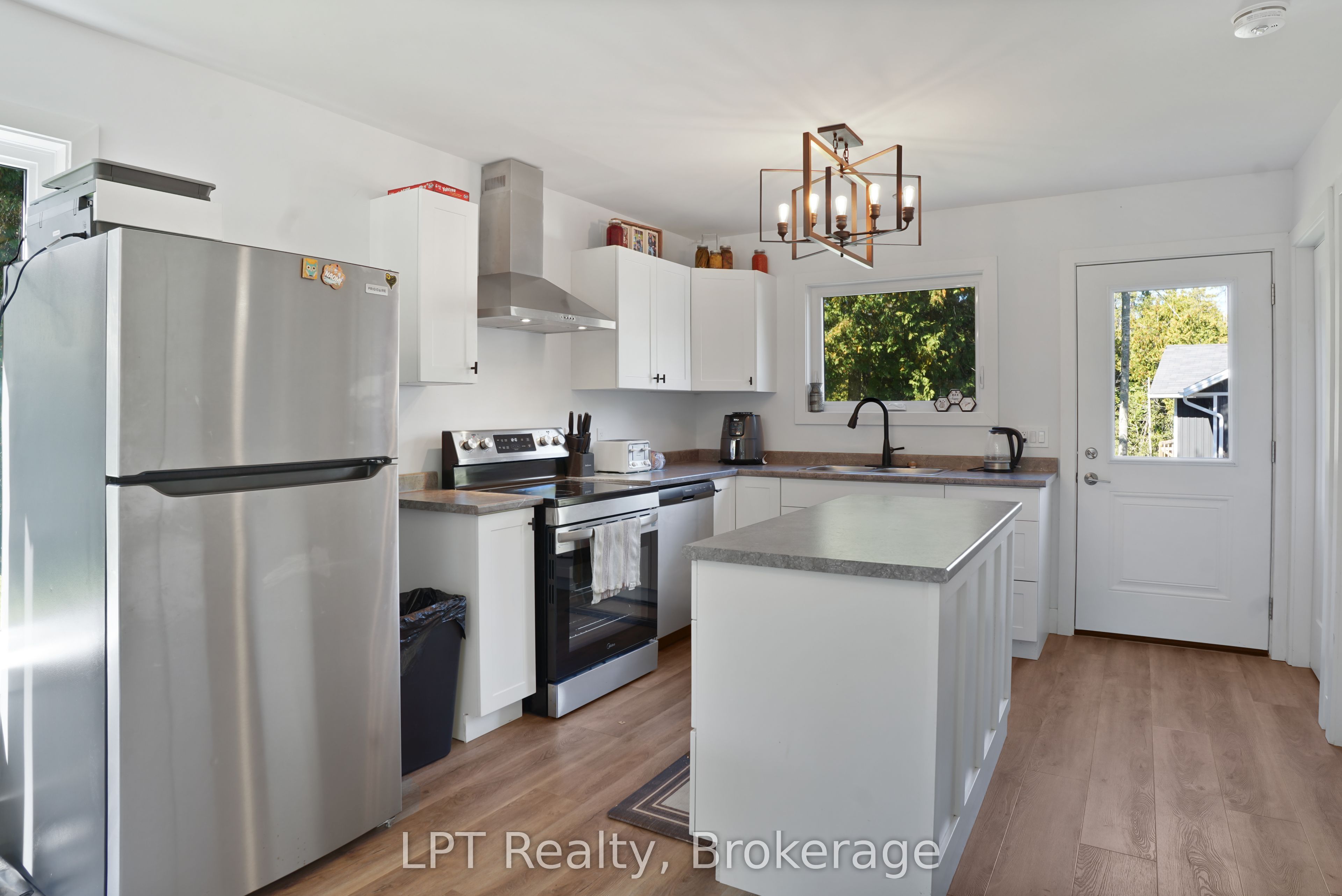43 Henwood Street Property Photo 11