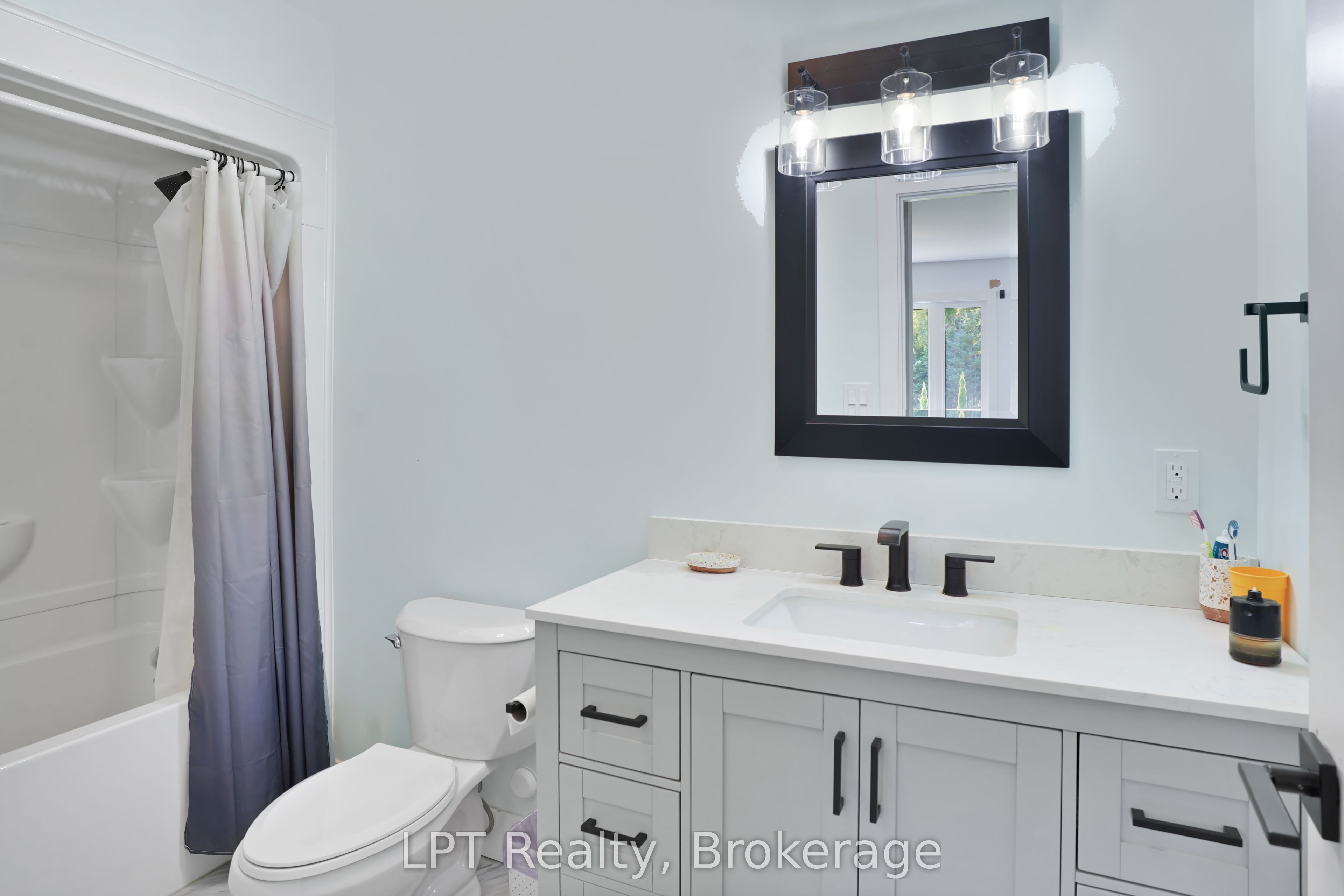 43 Henwood Street Property Photo 17