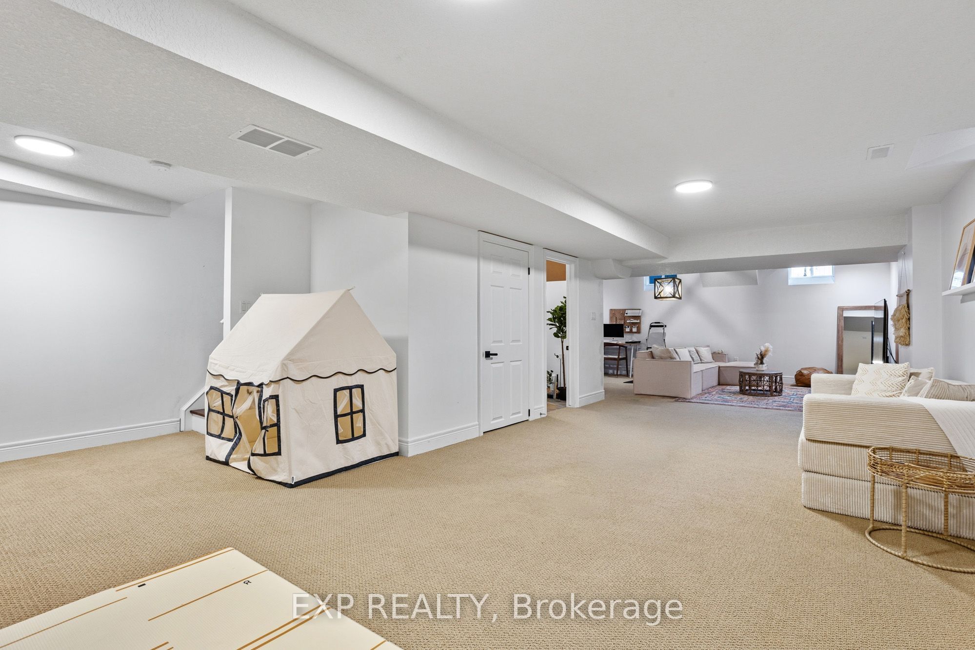 253 Upper Mount Albion Road Property Photo 33