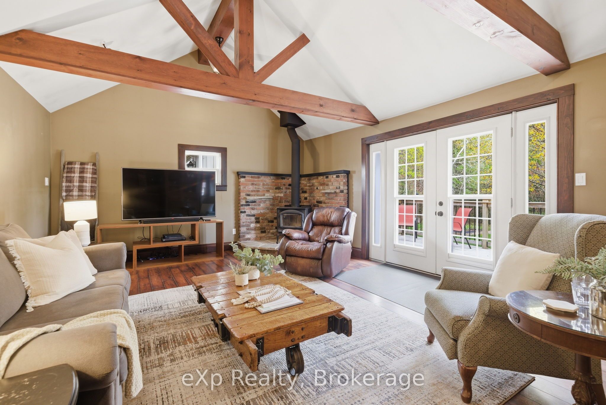4081 Burnham Street N Property Photo 12