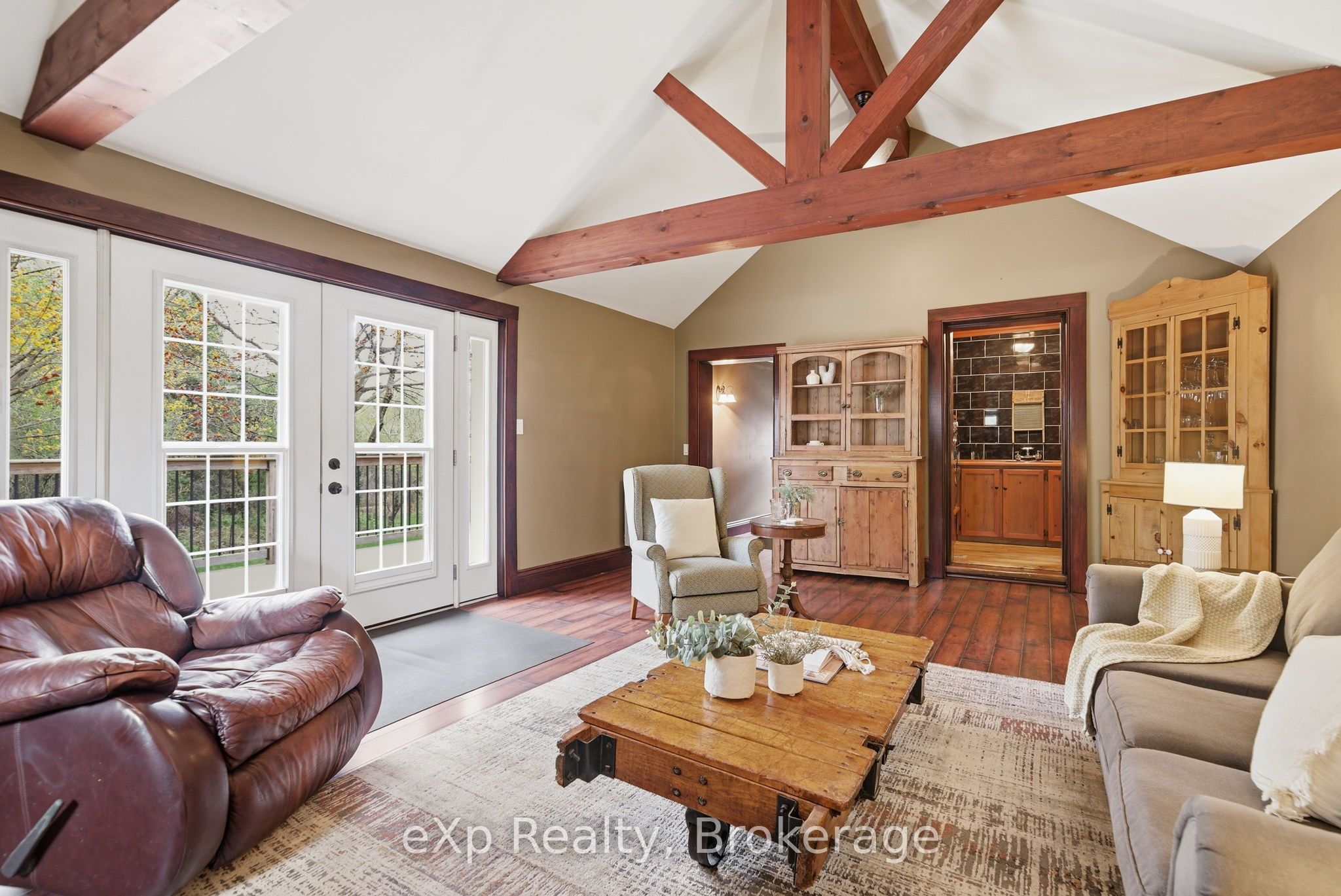 4081 Burnham Street N Property Photo 13