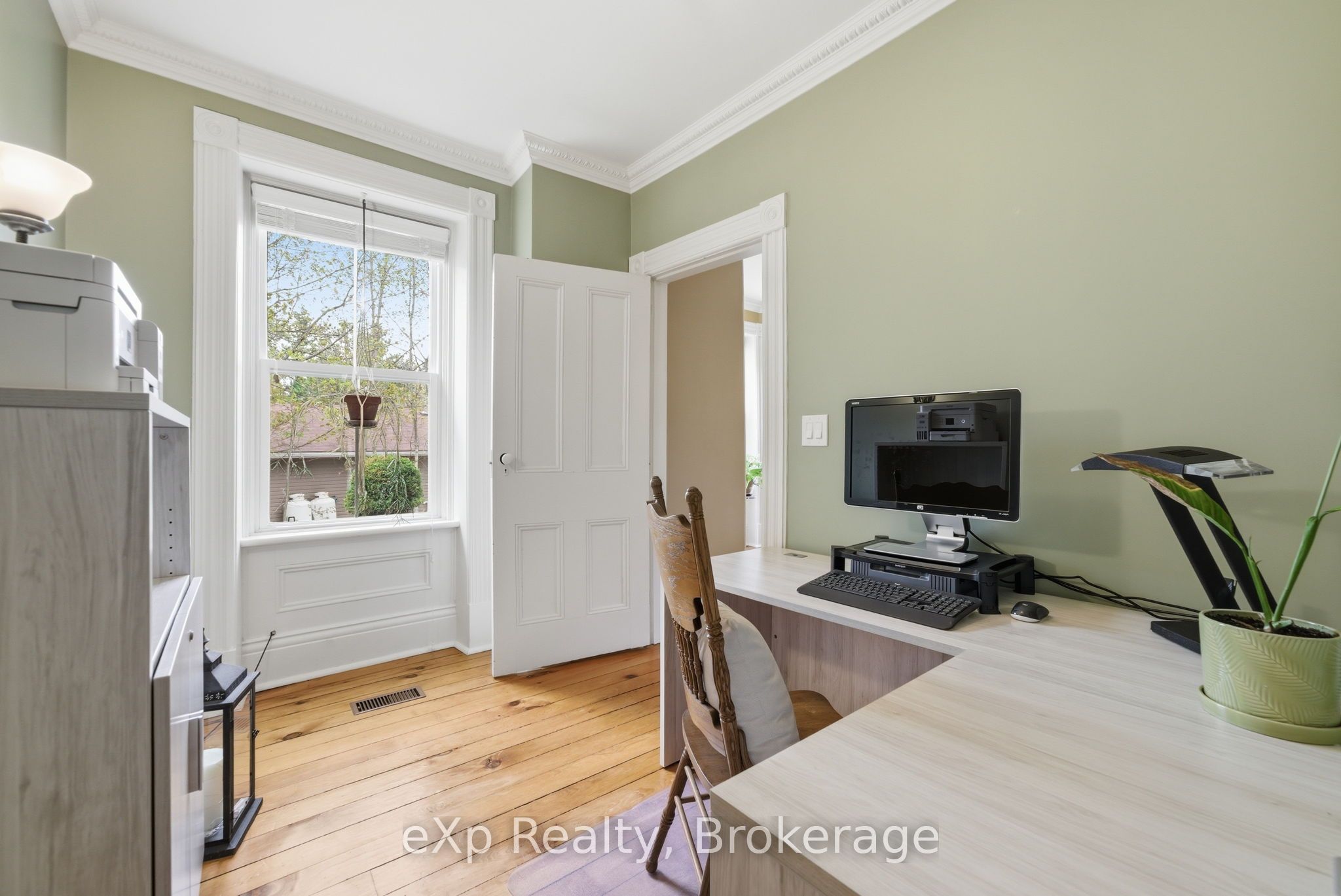 4081 Burnham Street N Property Photo 15