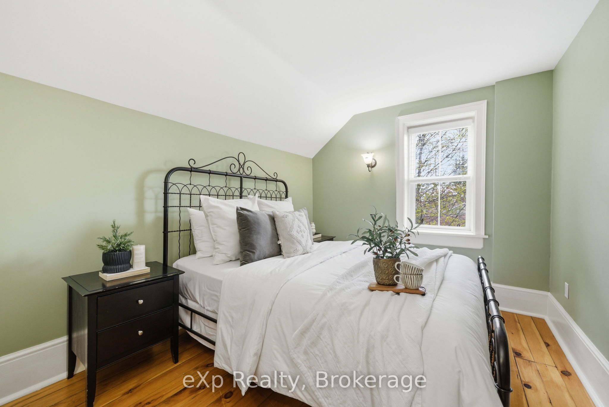 4081 Burnham Street N Property Photo 22