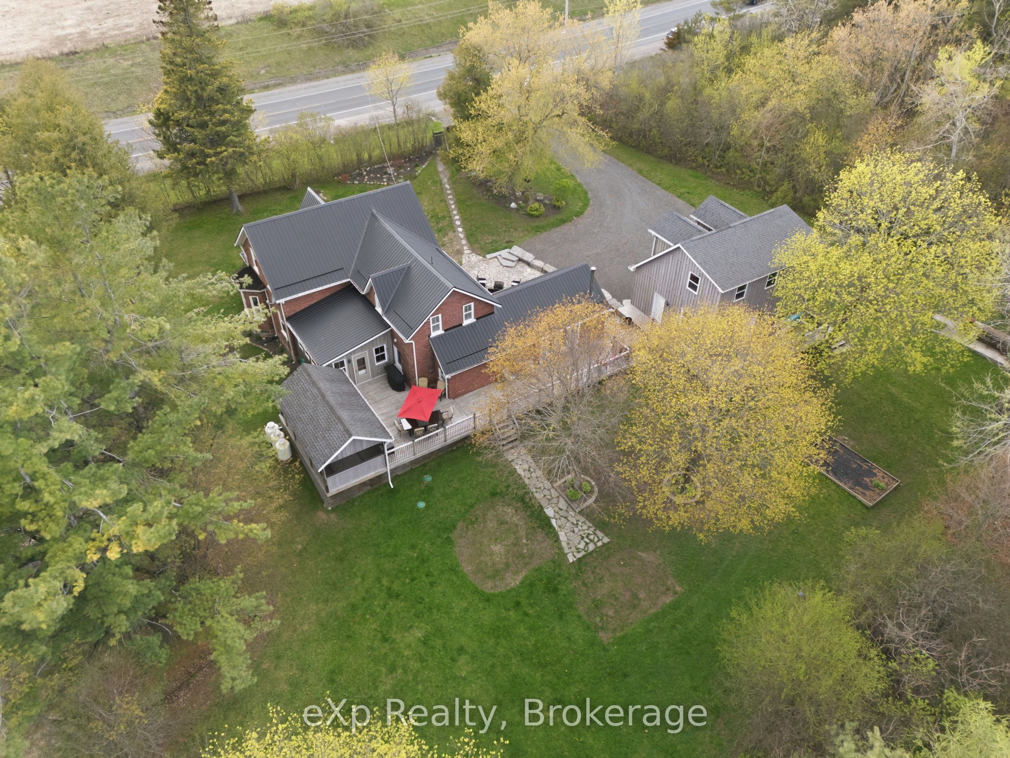 4081 Burnham Street N Property Photo 34