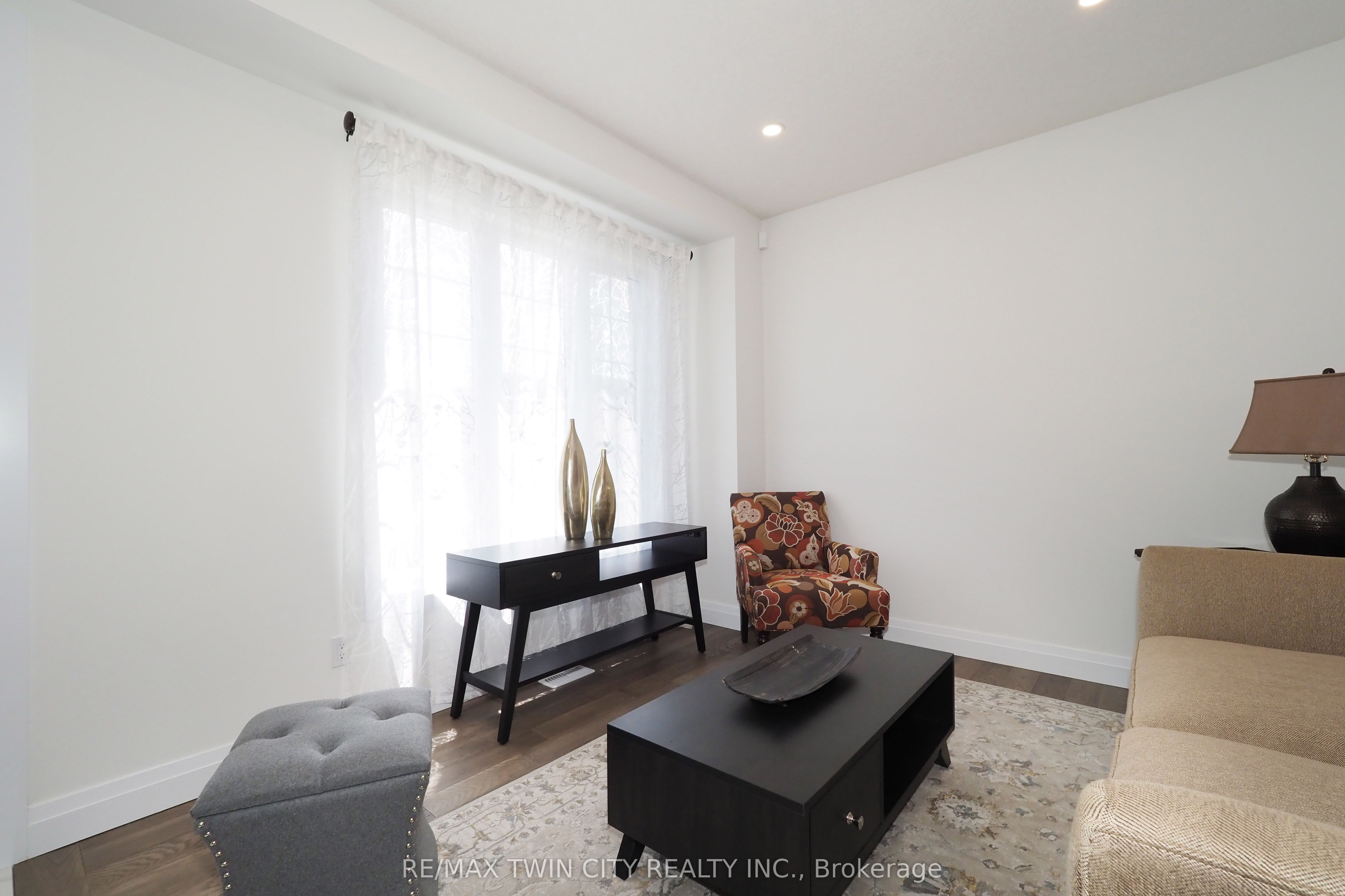 217 Jeffrey Place Property Photo 8