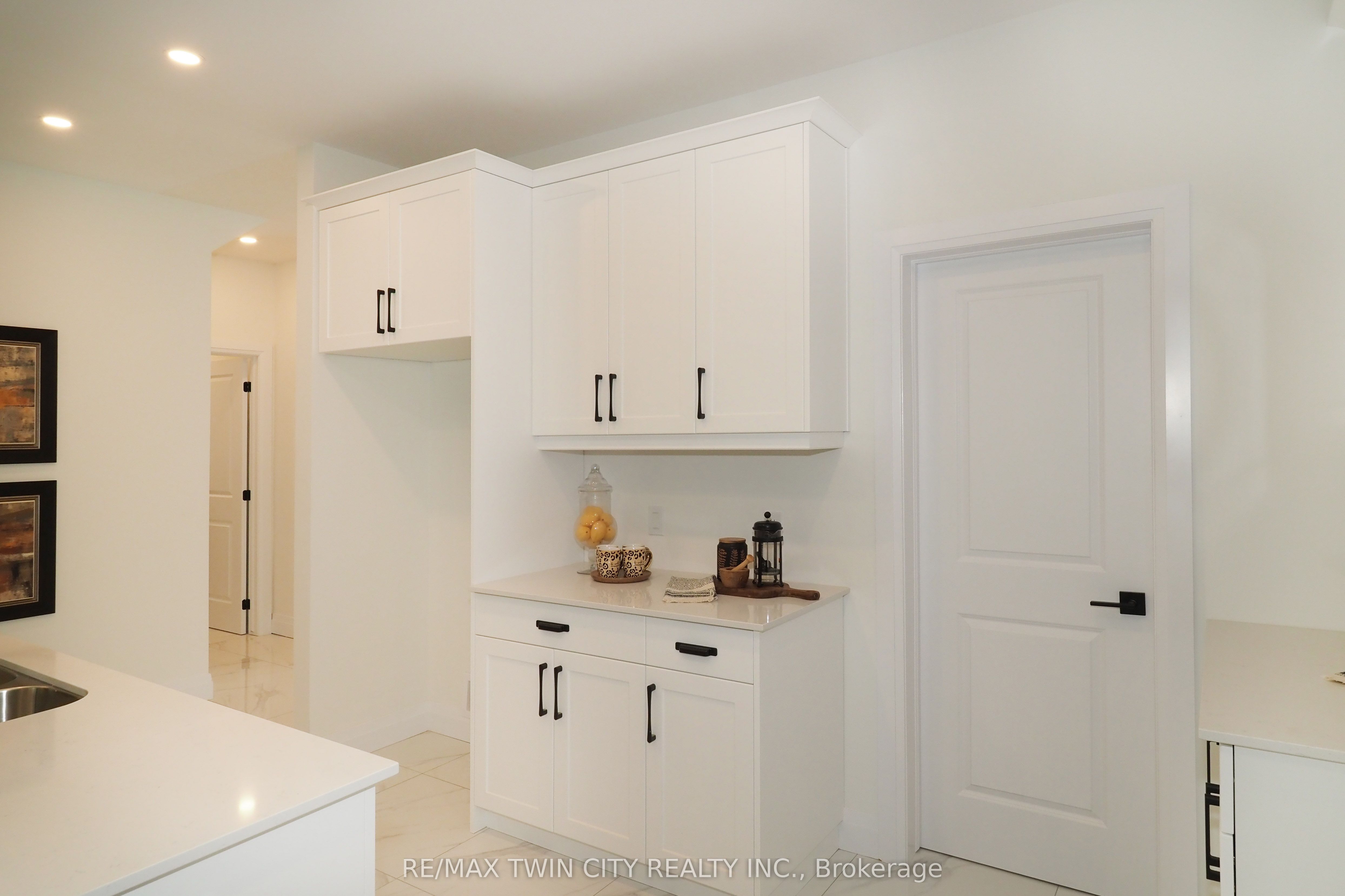 217 Jeffrey Place Property Photo 15