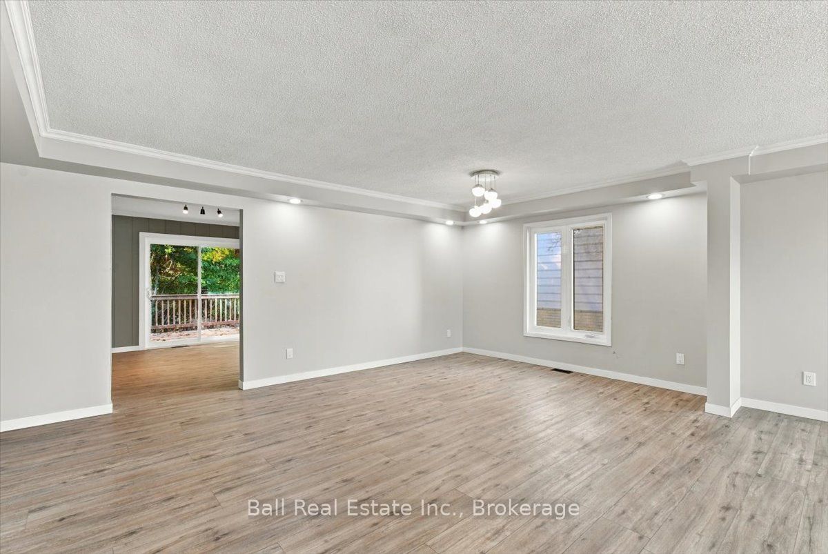 16 Maple Street Property Photo 11