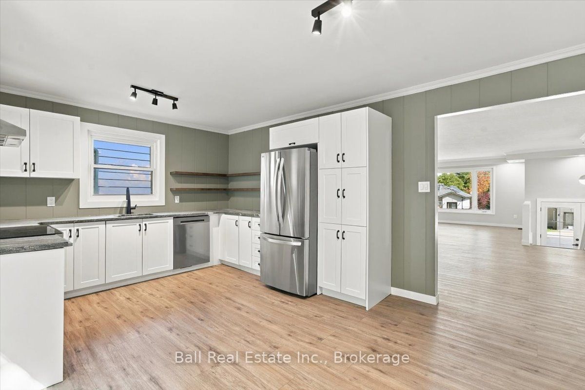 16 Maple Street Property Photo 12