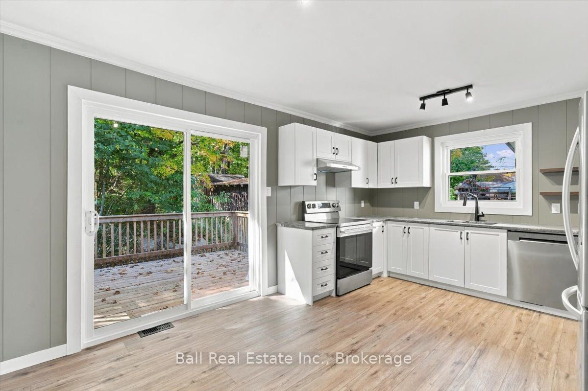 16 Maple Street Property Photo 14