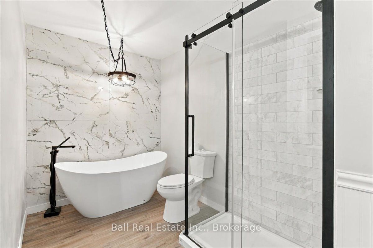 16 Maple Street Property Photo 27