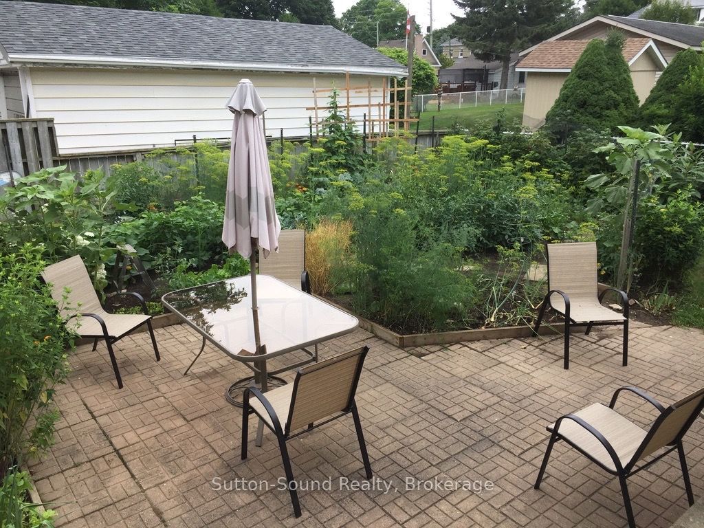 2344 3rd Avenue W Property Photo 10