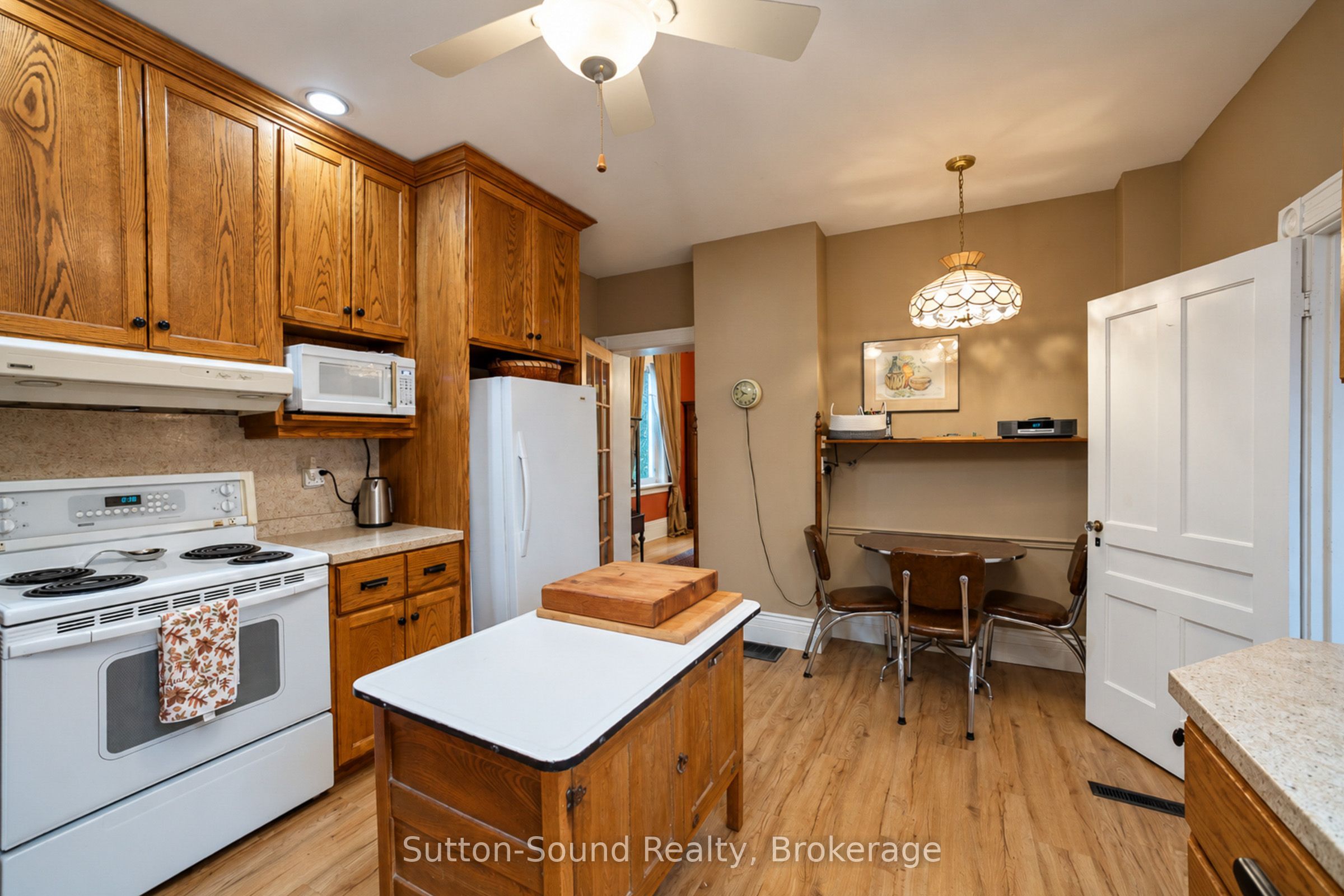 2344 3rd Avenue W Property Photo 23