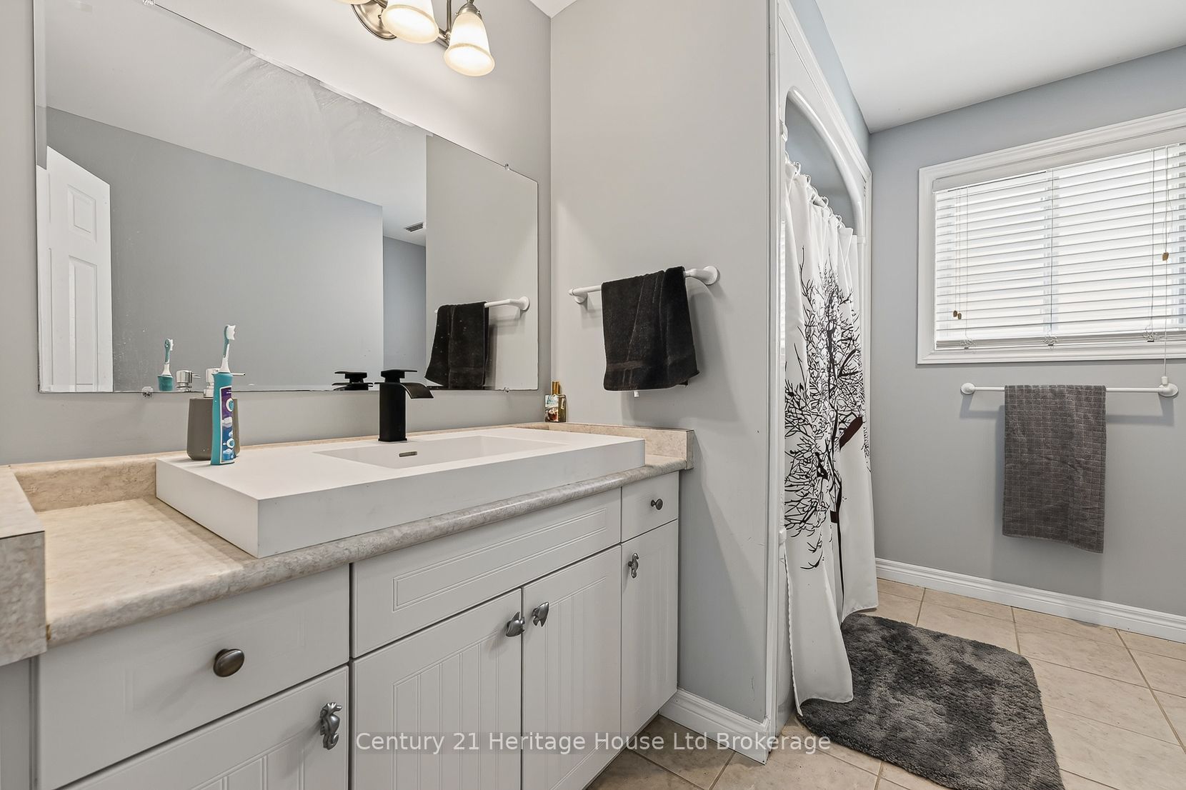 468 Lakeview Drive Property Photo 42
