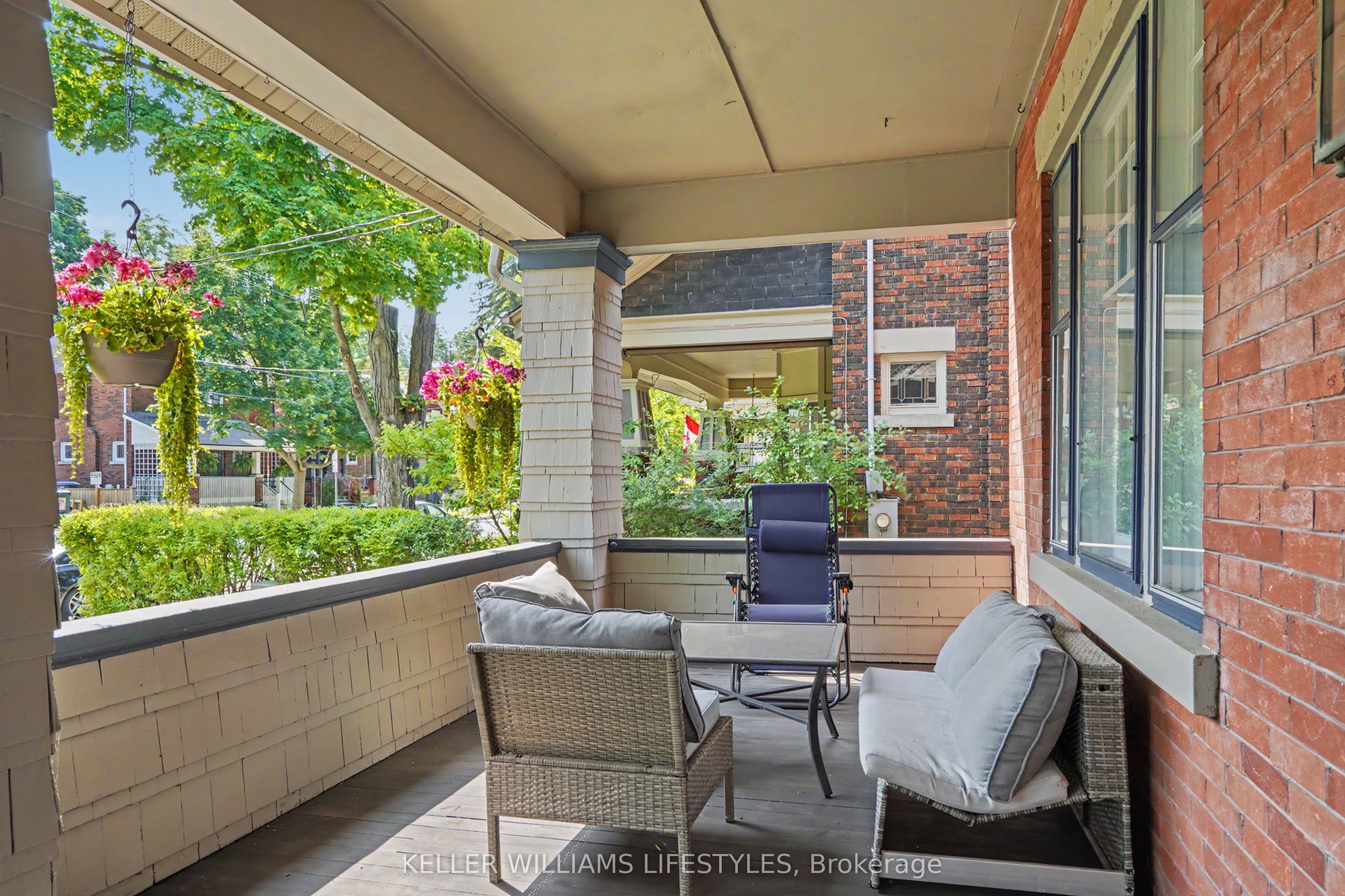 31 Gerrard Street Property Photo 3