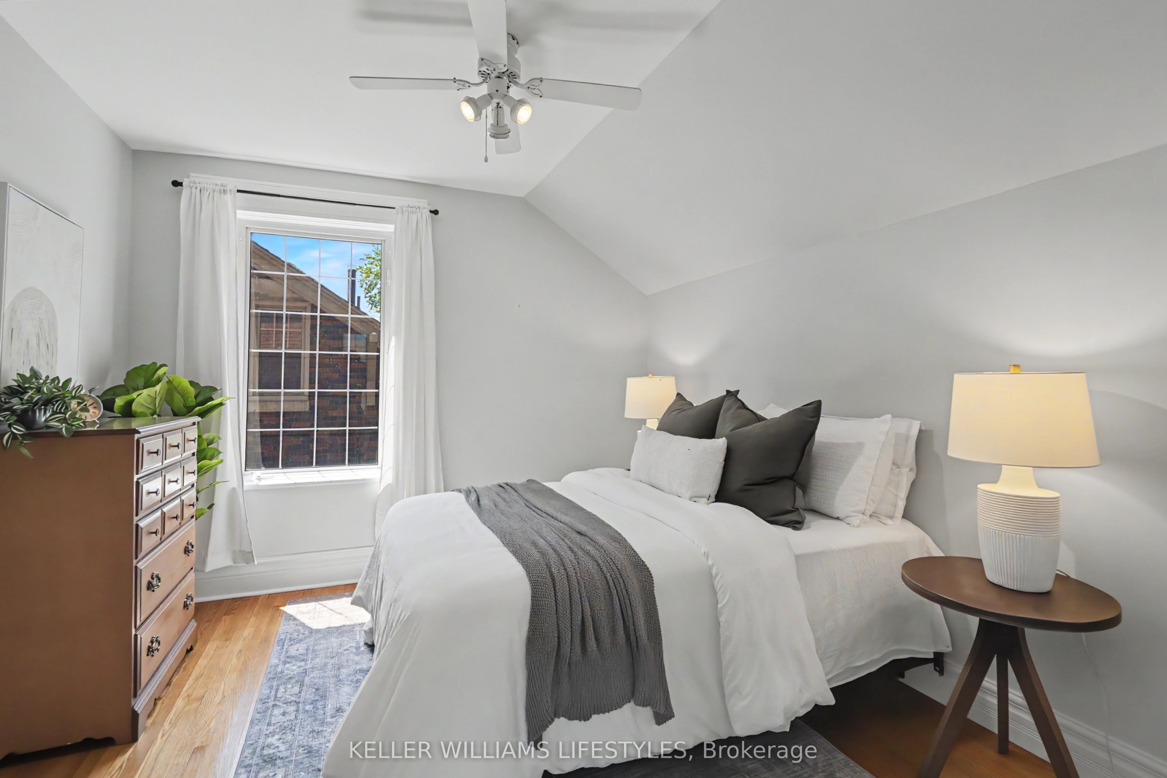31 Gerrard Street Property Photo 21
