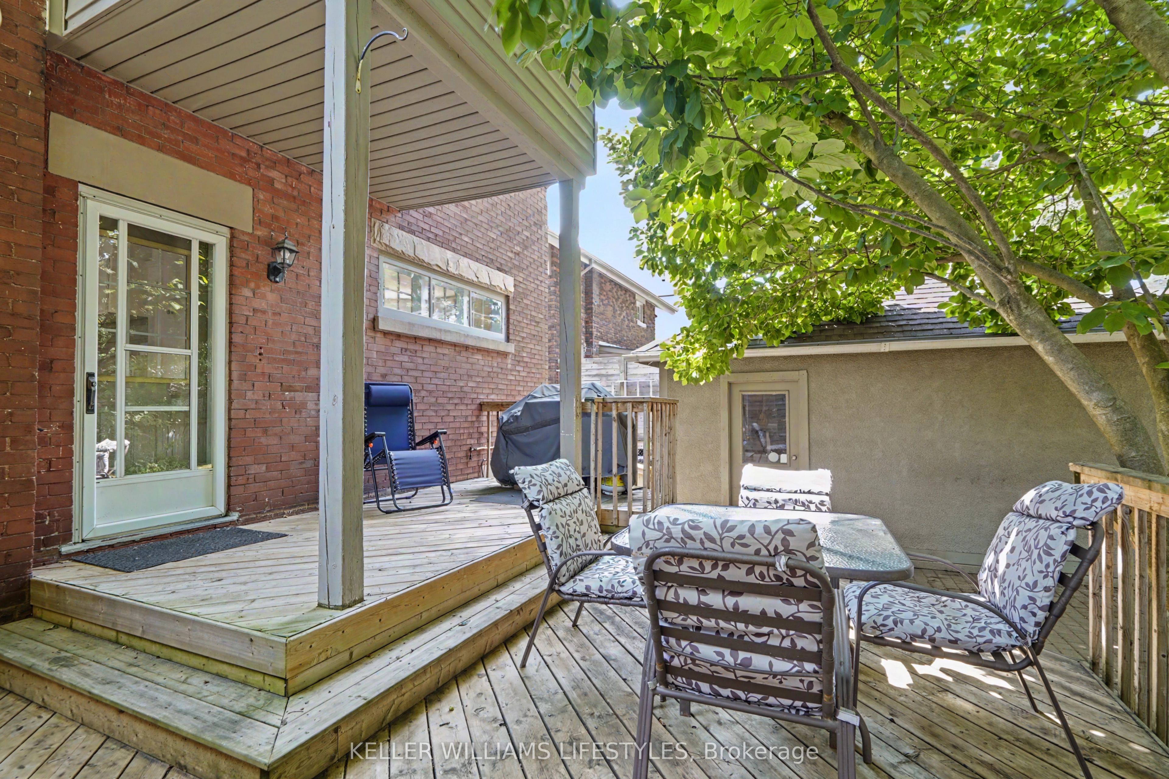 31 Gerrard Street Property Photo 39
