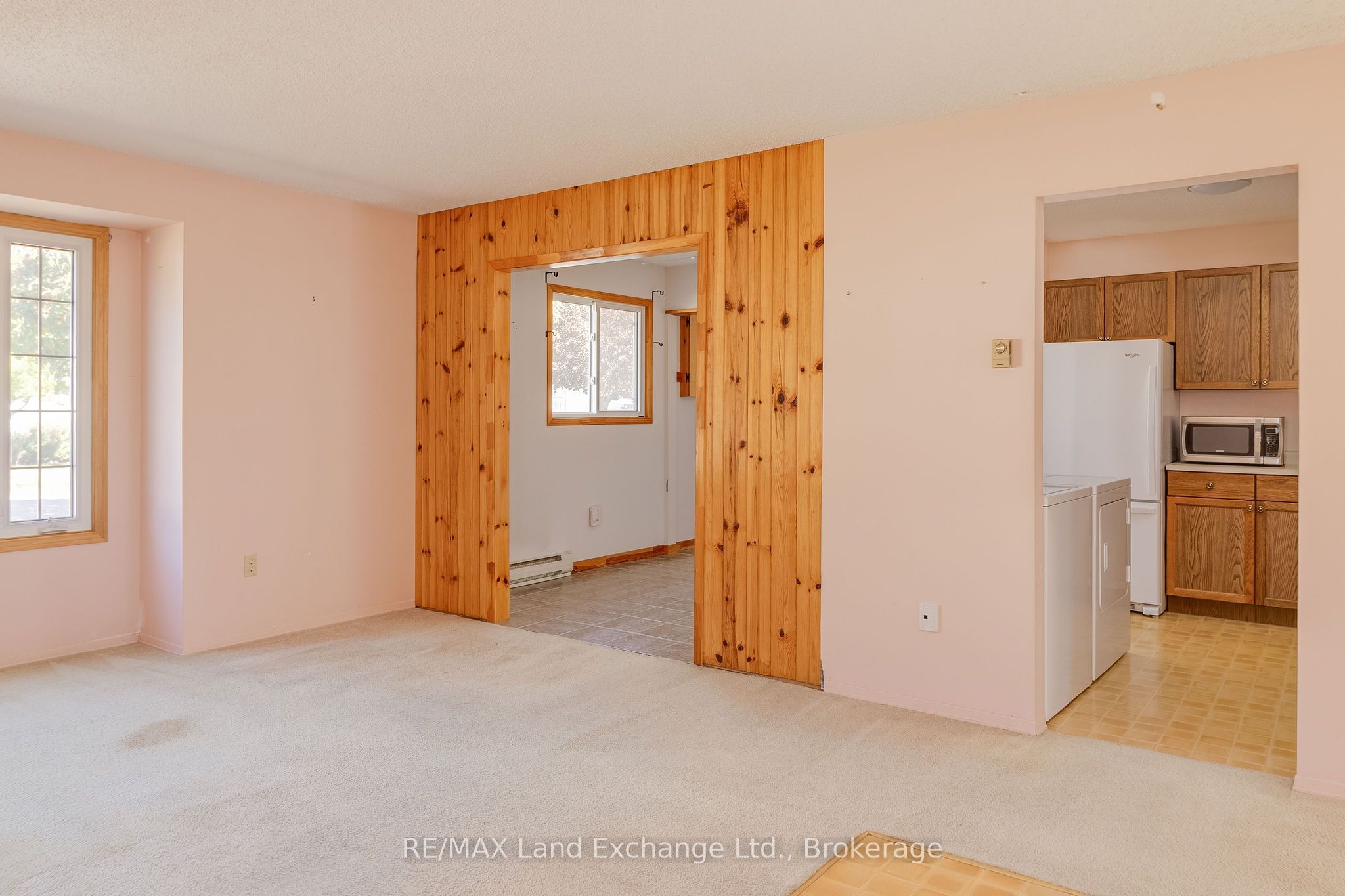 303 Waterloo Street 20 Property Photo 4