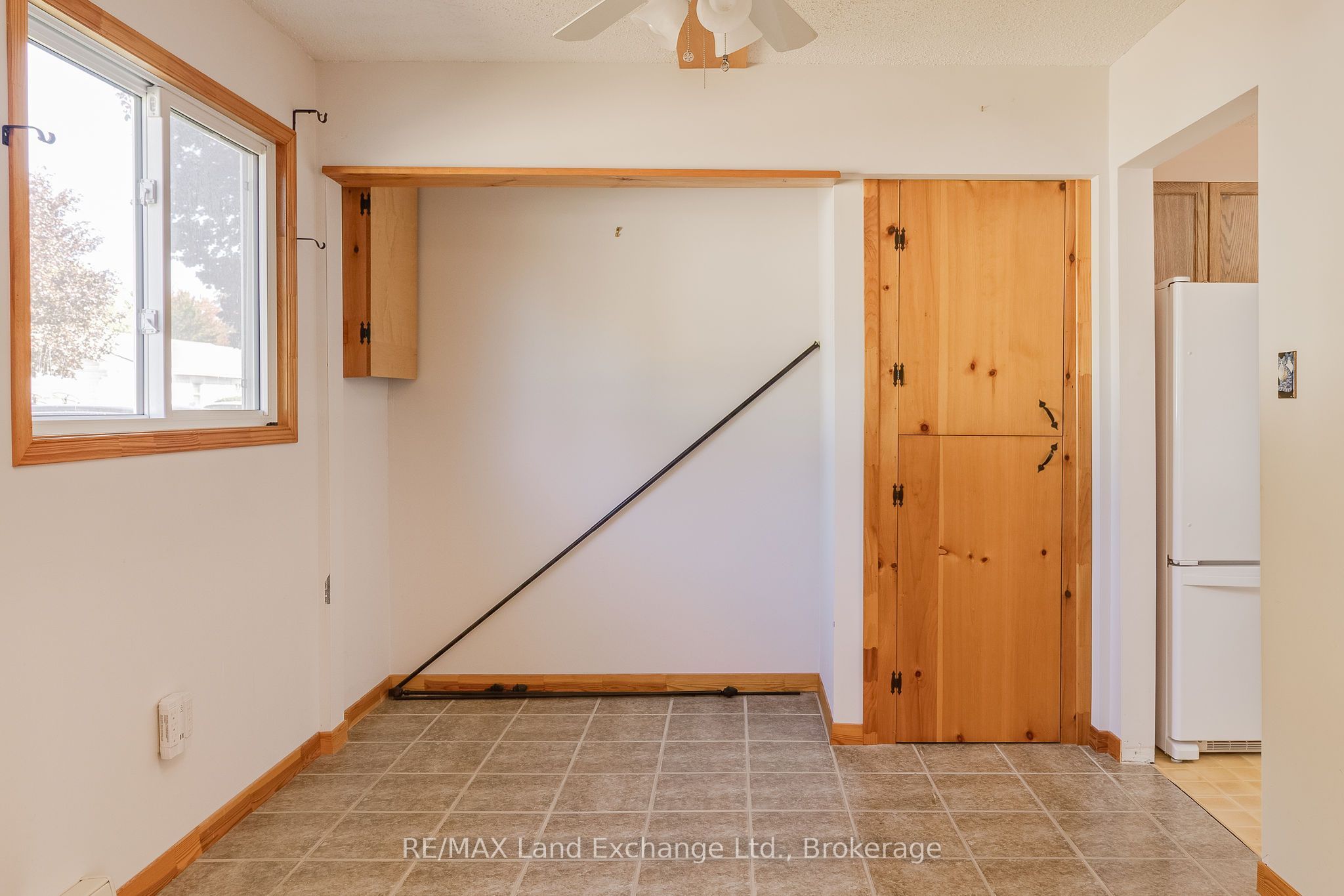 303 Waterloo Street 20 Property Photo 5