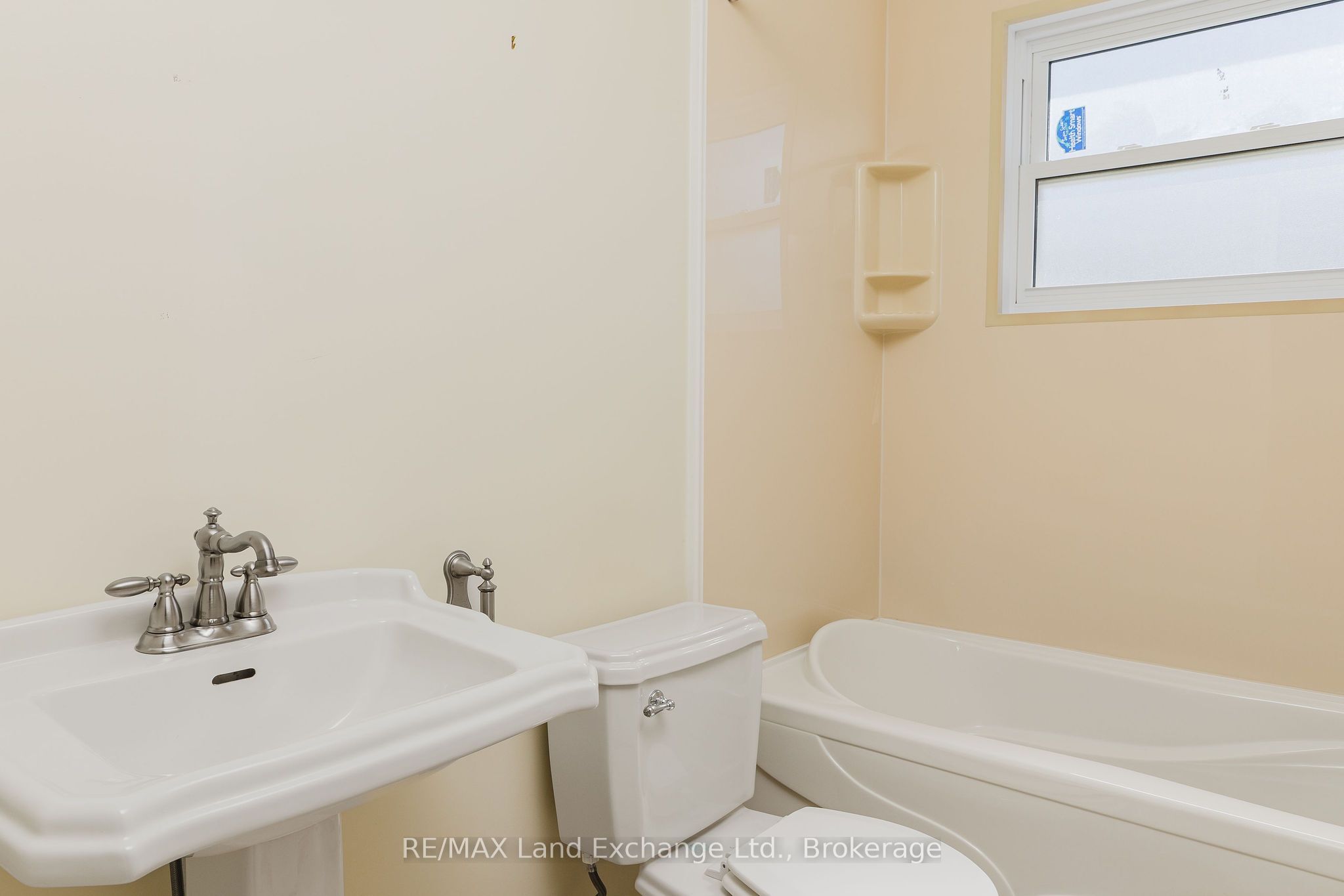 303 Waterloo Street 20 Property Photo 15