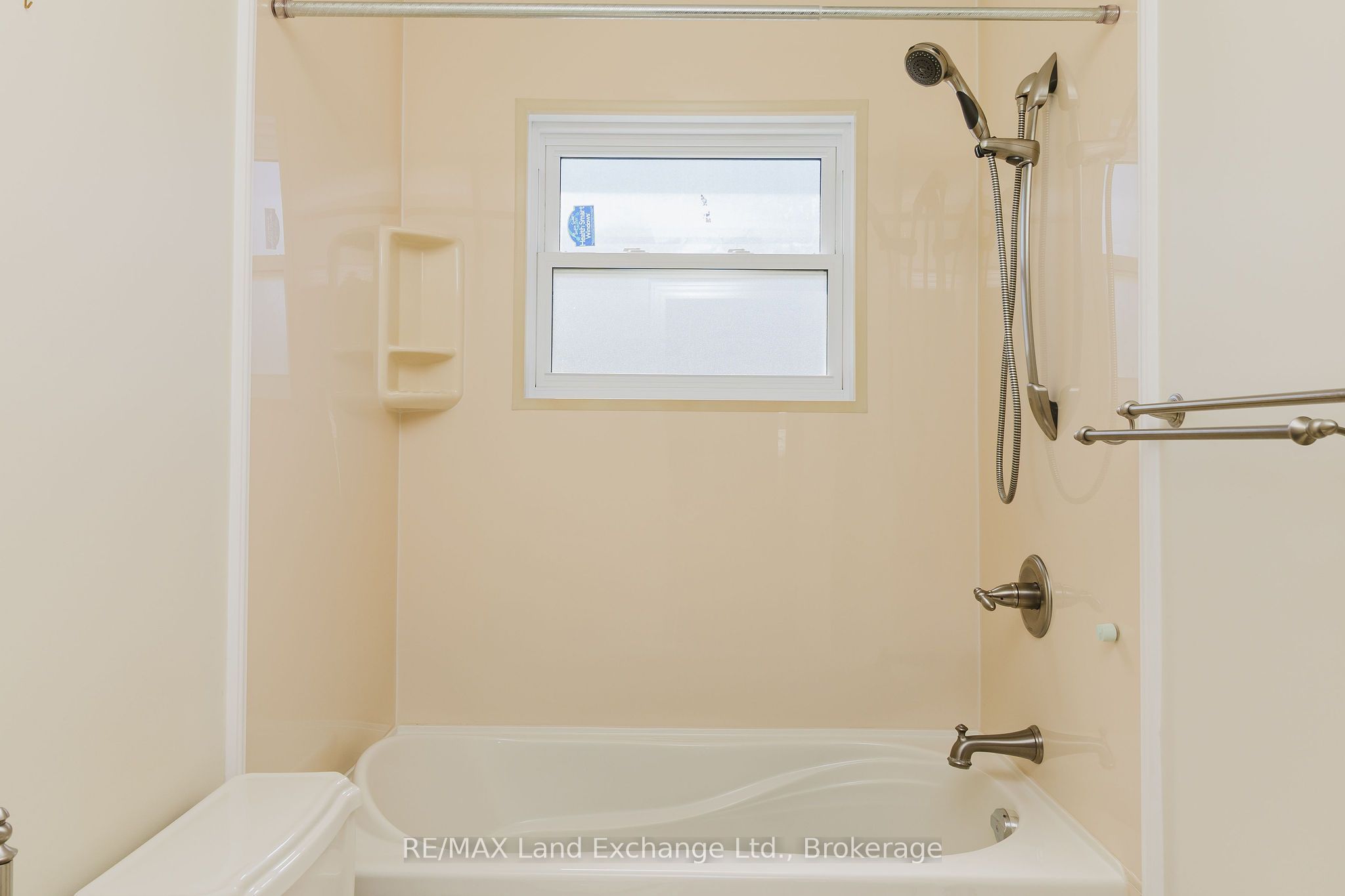 303 Waterloo Street 20 Property Photo 16