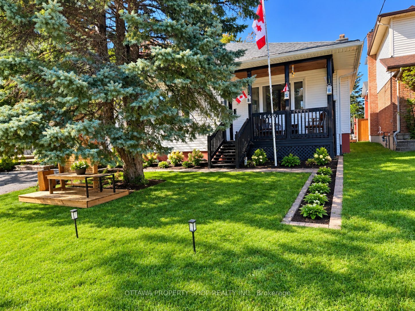 1465 Queensdale Avenue Property Photo 1