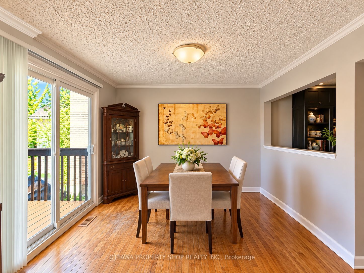 1465 Queensdale Avenue Property Photo 4