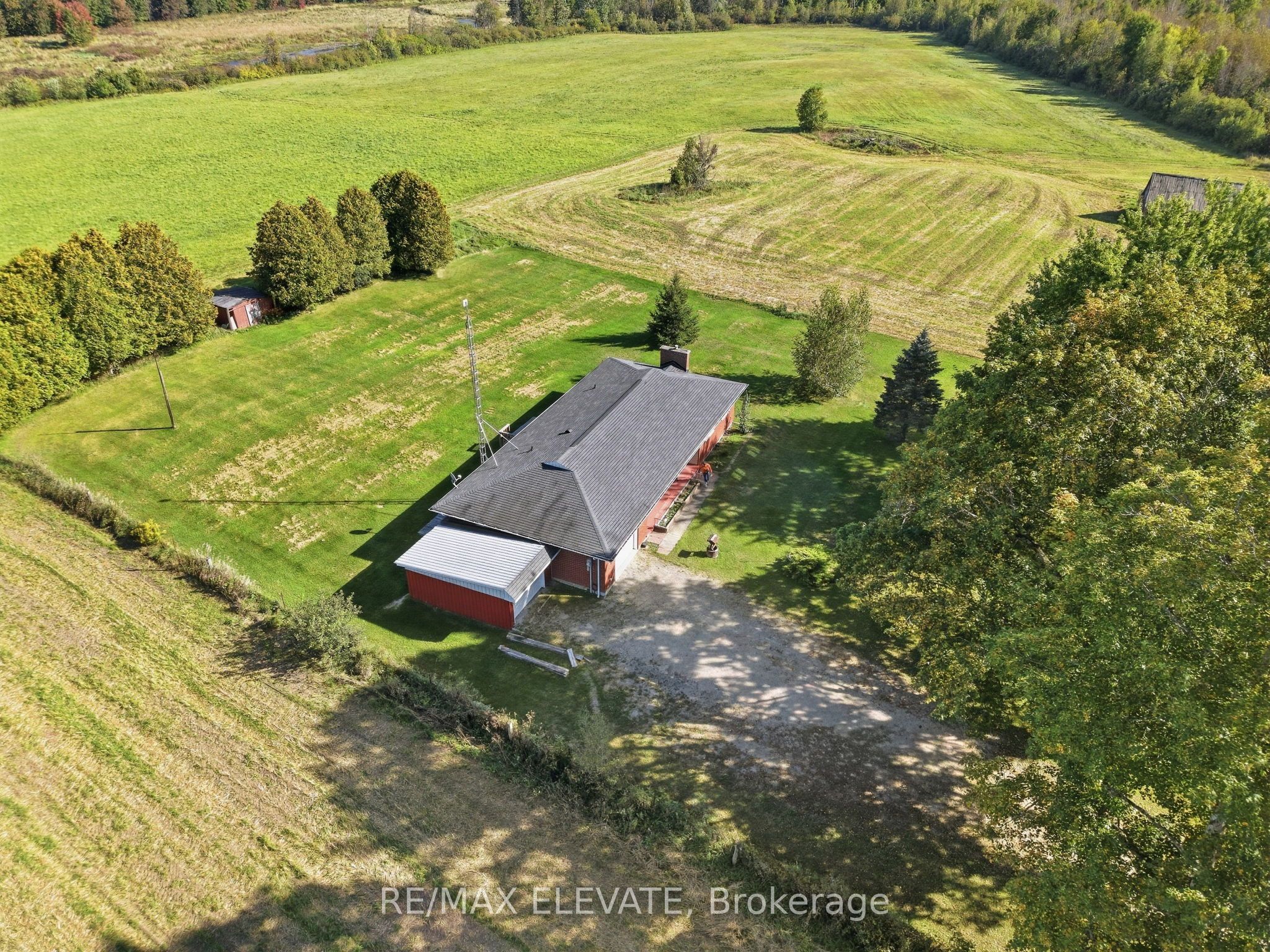 710 County Rd 18 Road Property Photo 2