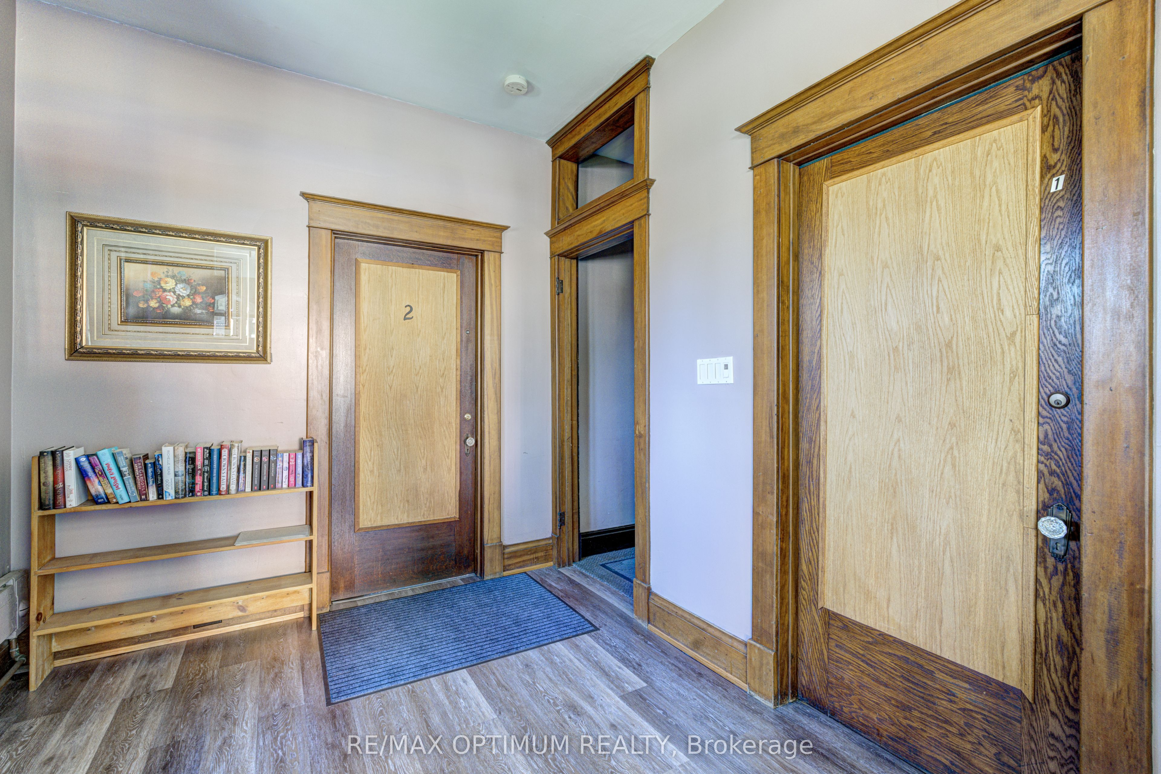 916 Queenston Road Property Photo 20
