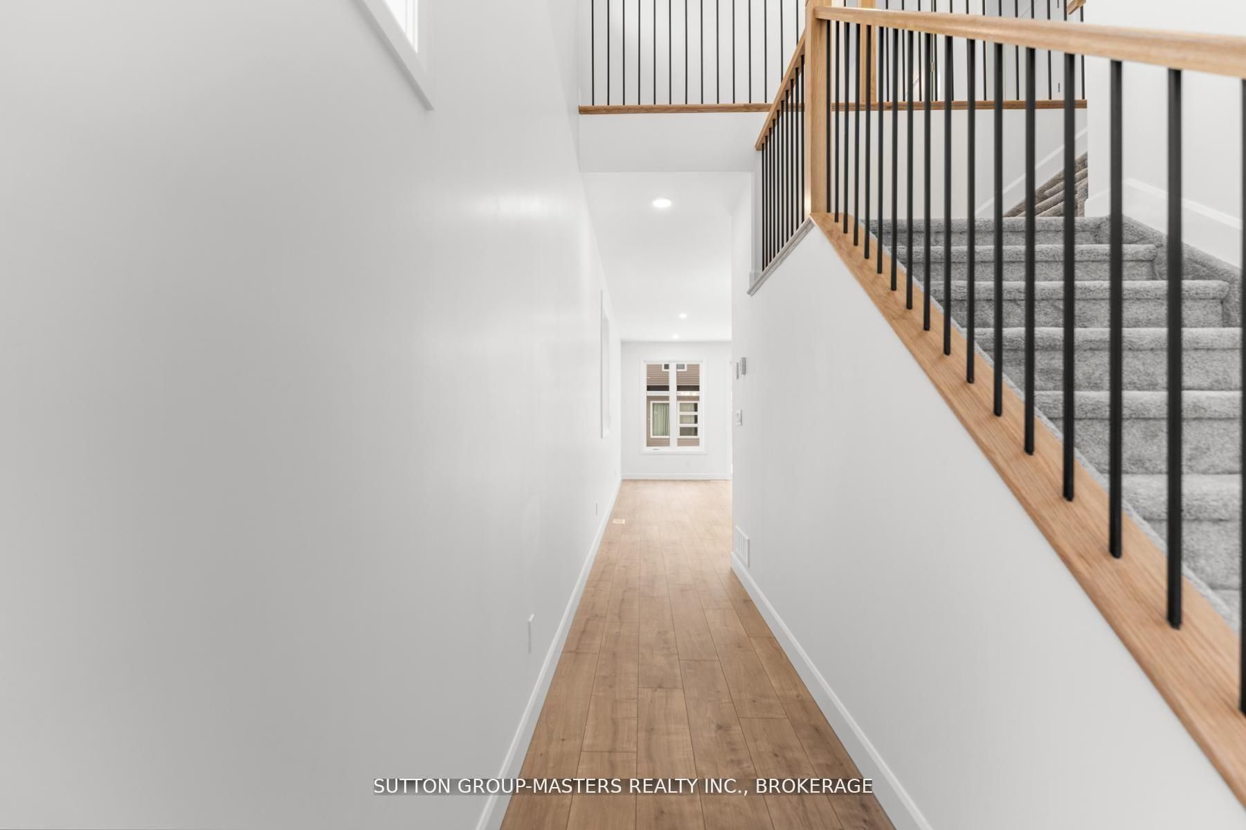 216 Superior Drive Property Photo 5