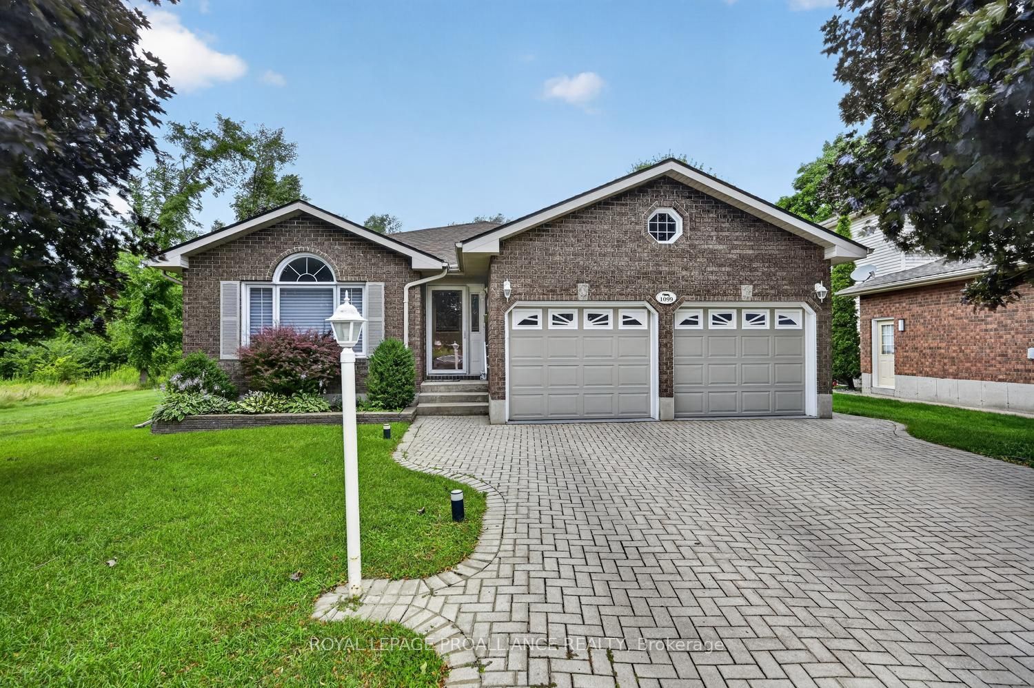 1099 Bridlewood Drive Property Photo 1