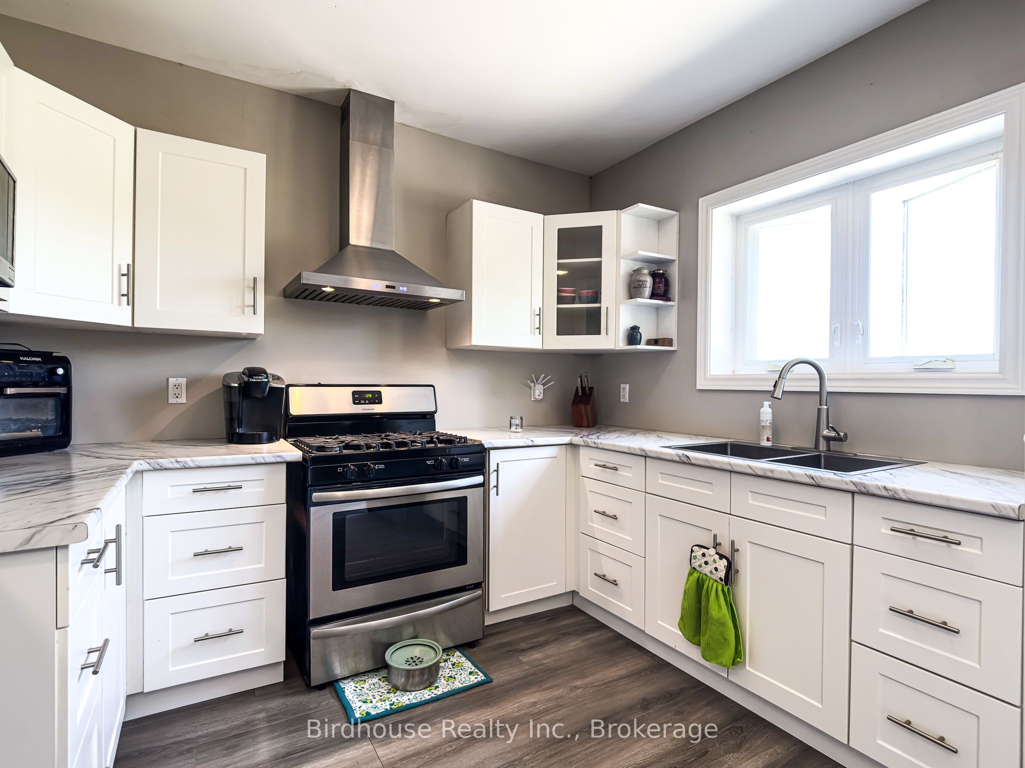3399 Gelert Road Property Photo 15