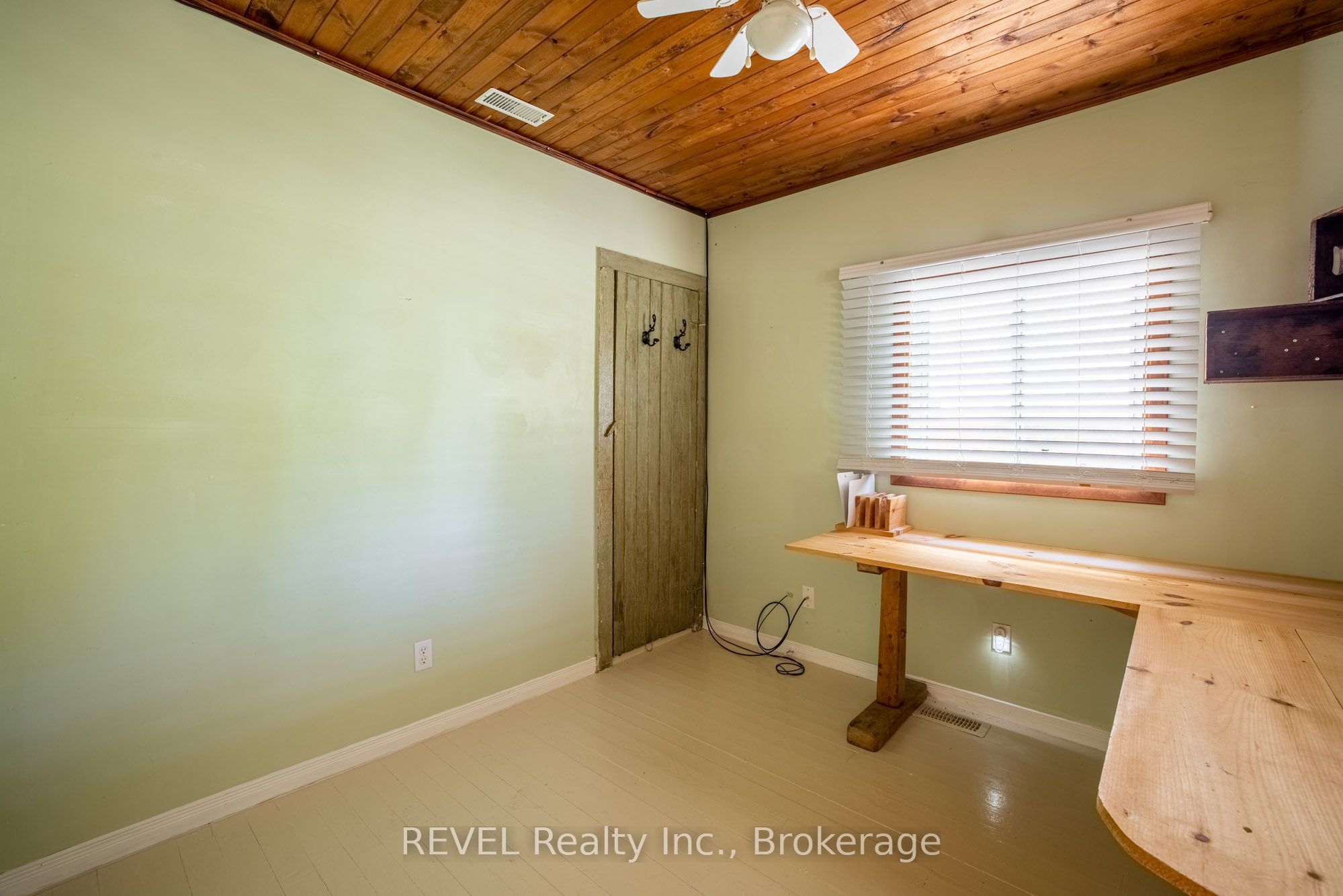 3816 Crystal Beach Drive Property Photo 14