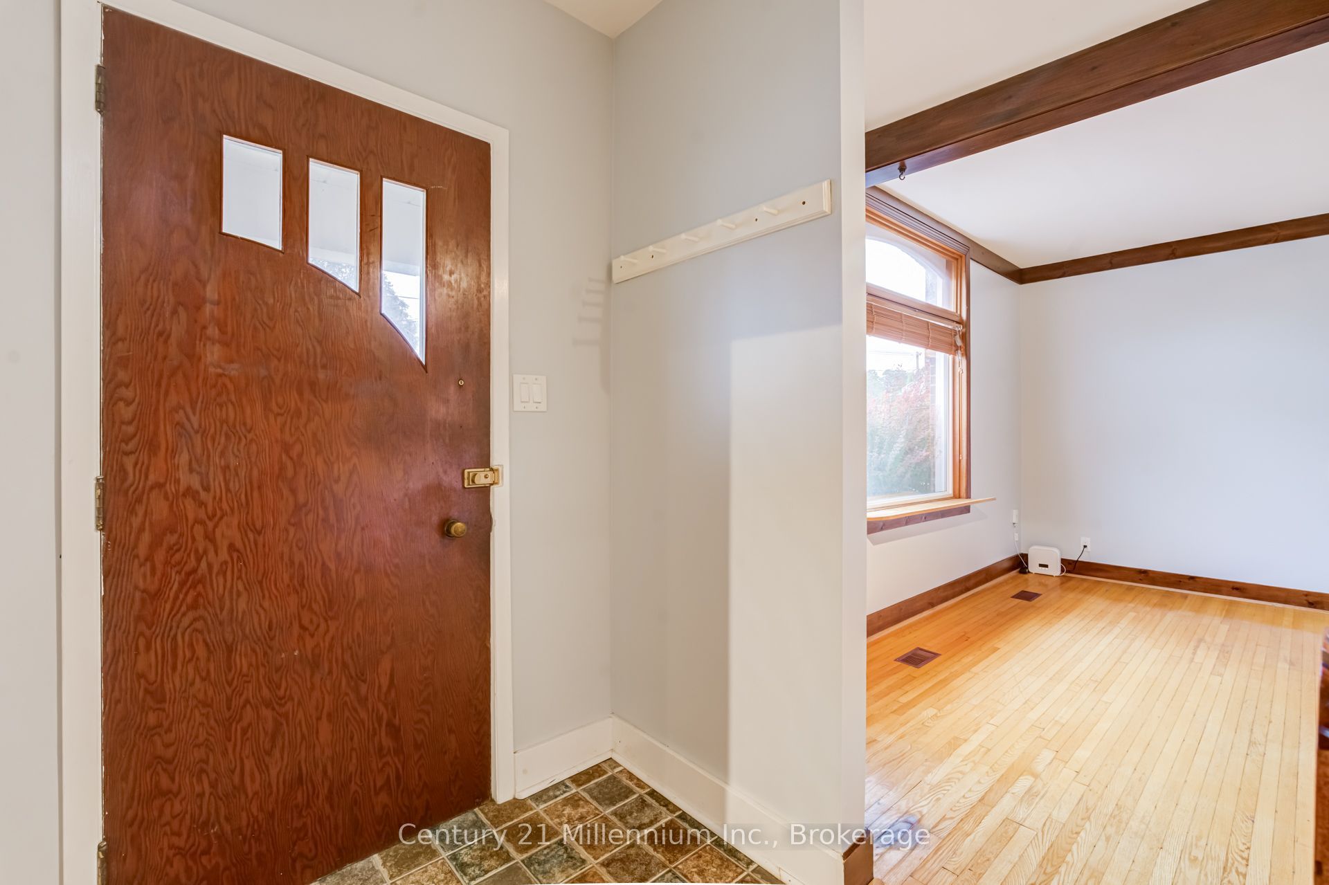 432 14th Street W Property Photo 9