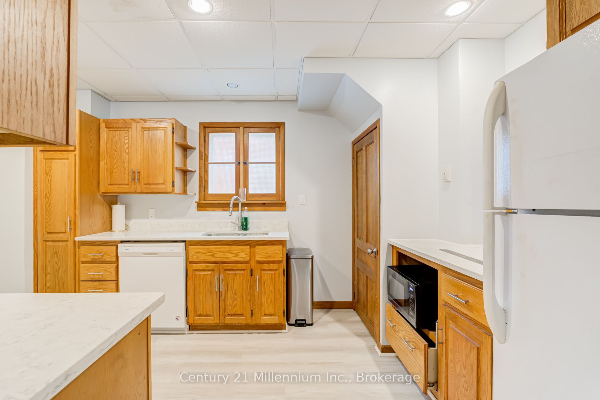 432 14th Street W Property Photo 19