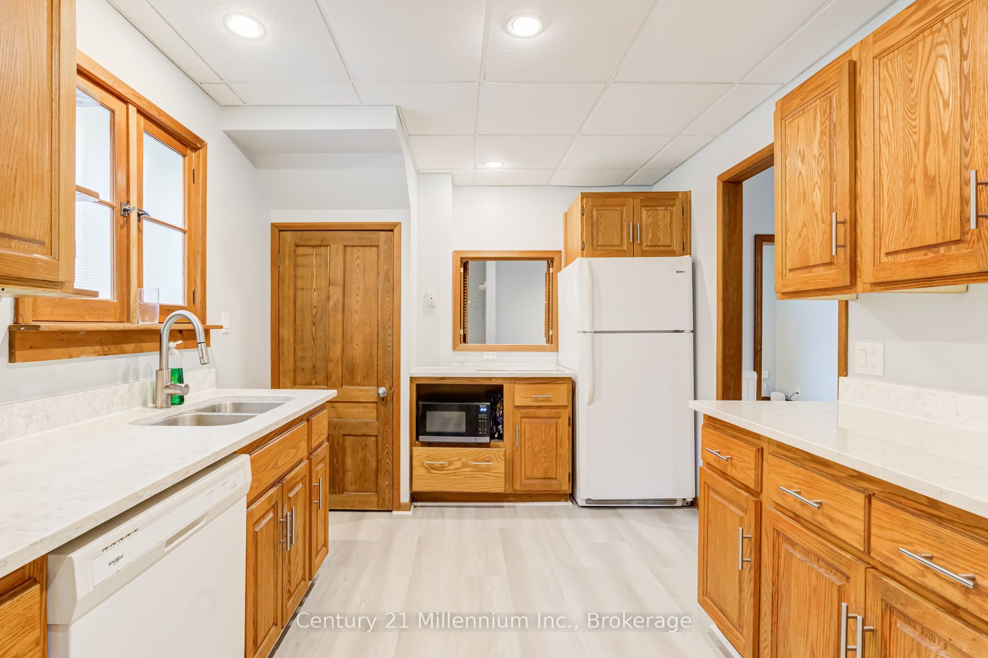 432 14th Street W Property Photo 21