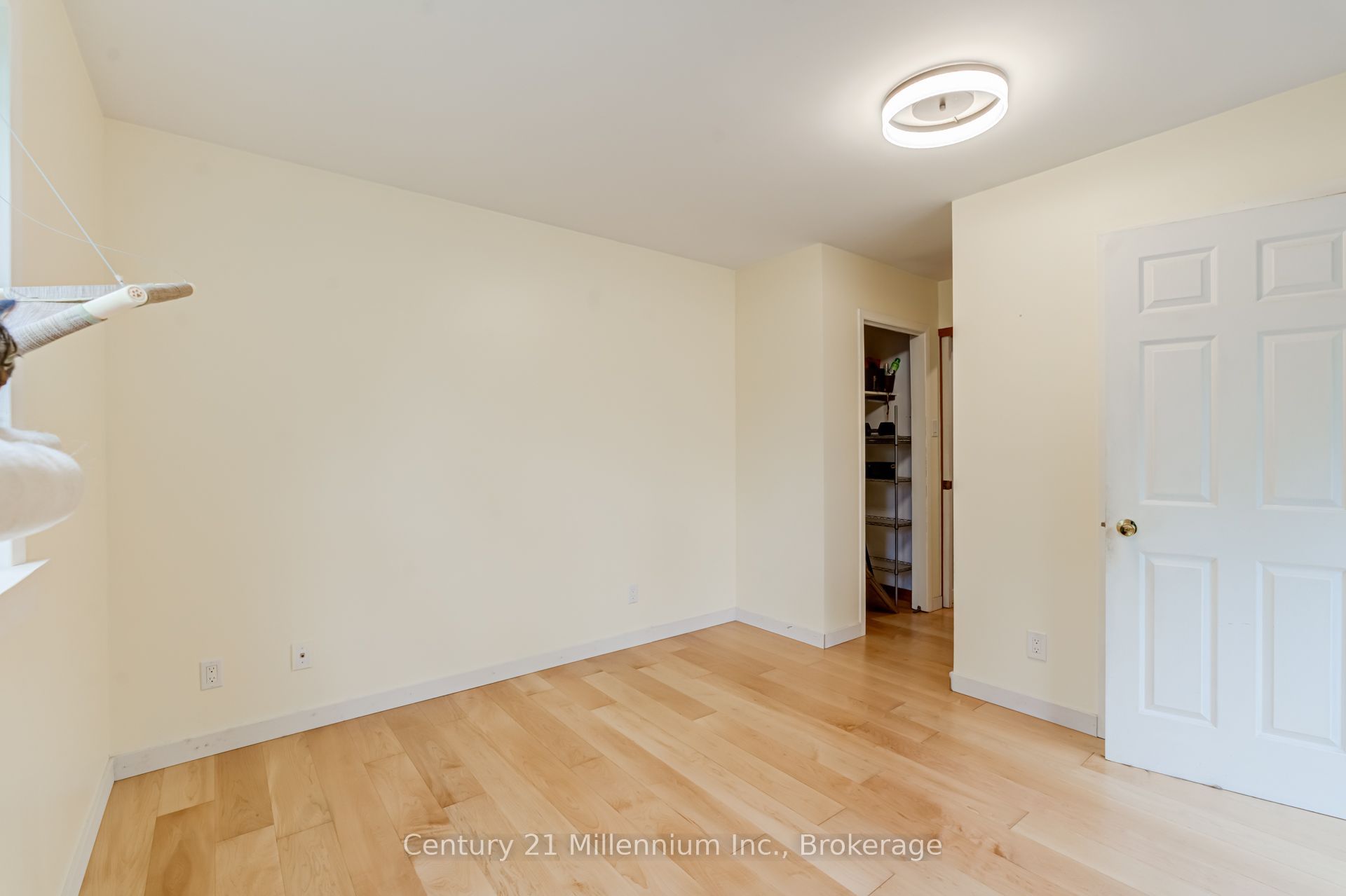 432 14th Street W Property Photo 22