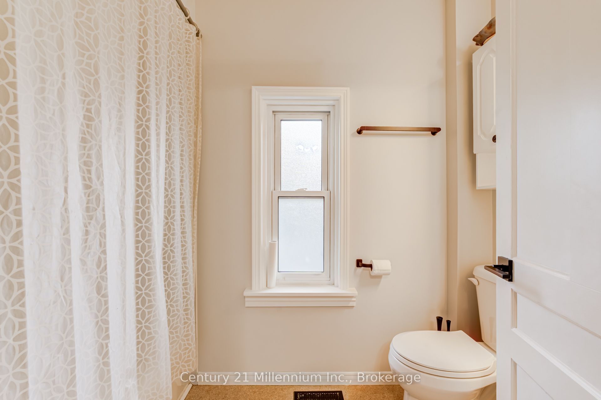 432 14th Street W Property Photo 29