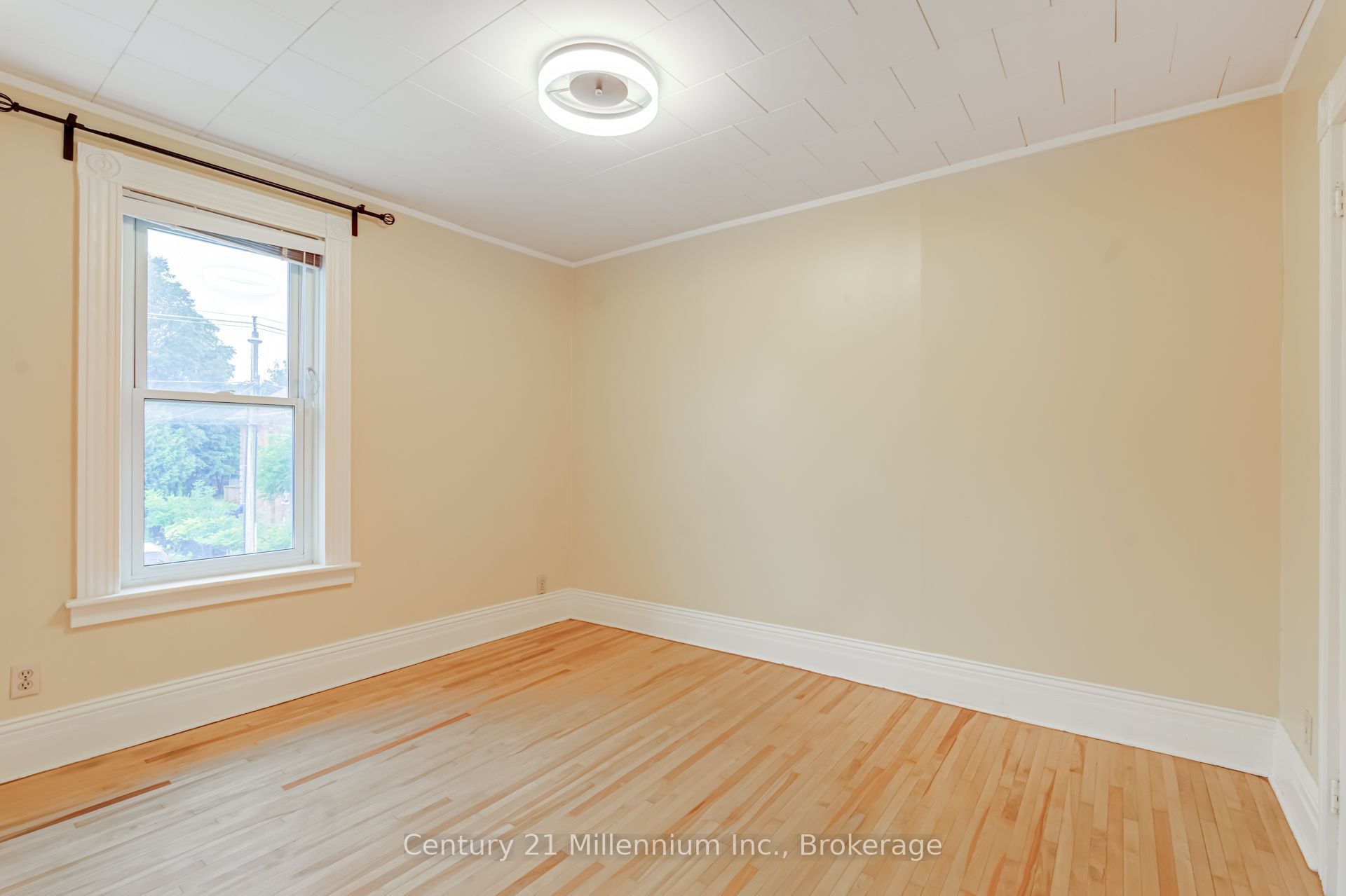 432 14th Street W Property Photo 33