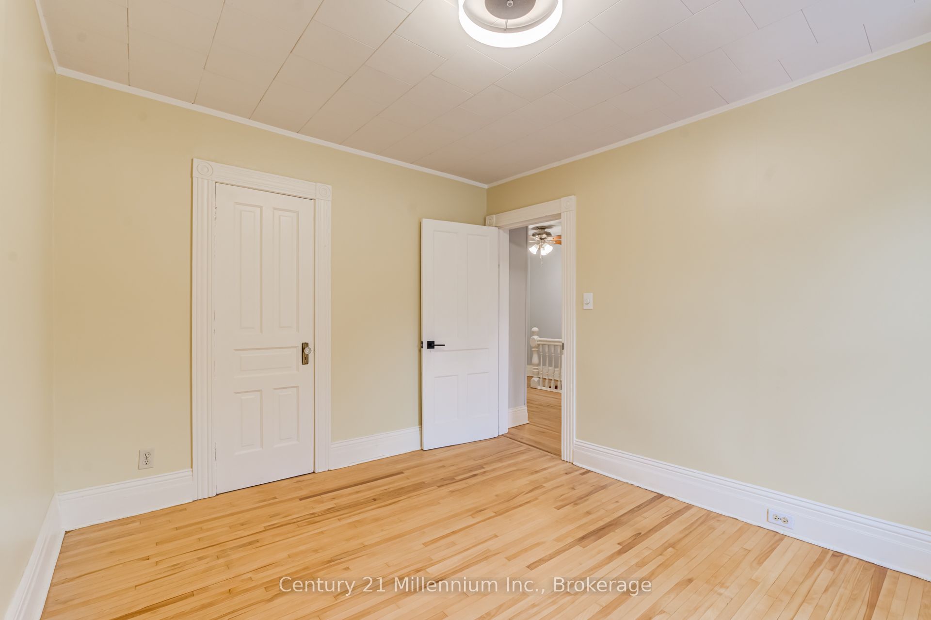 432 14th Street W Property Photo 34