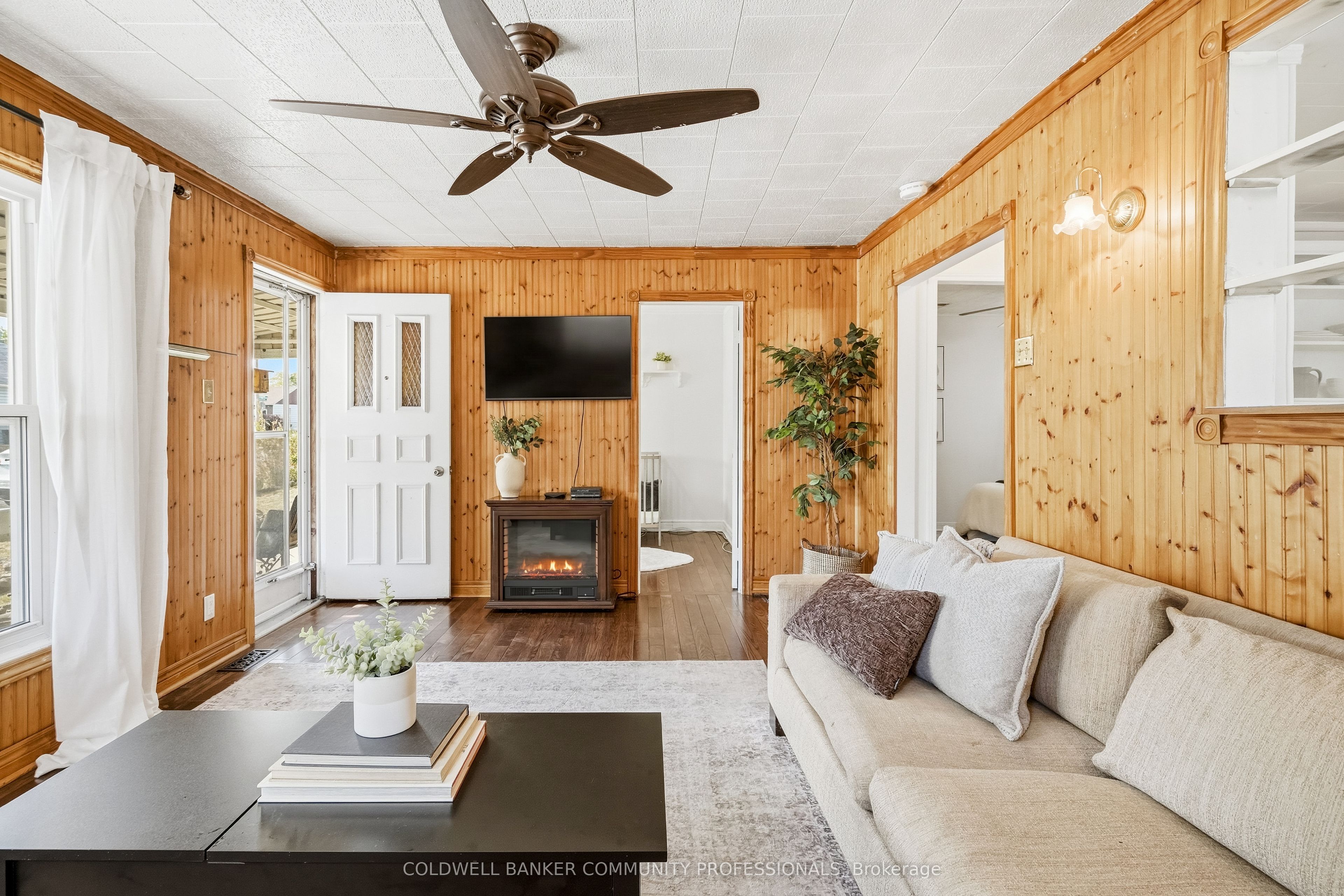 42 Sanderson Street Property Photo 11