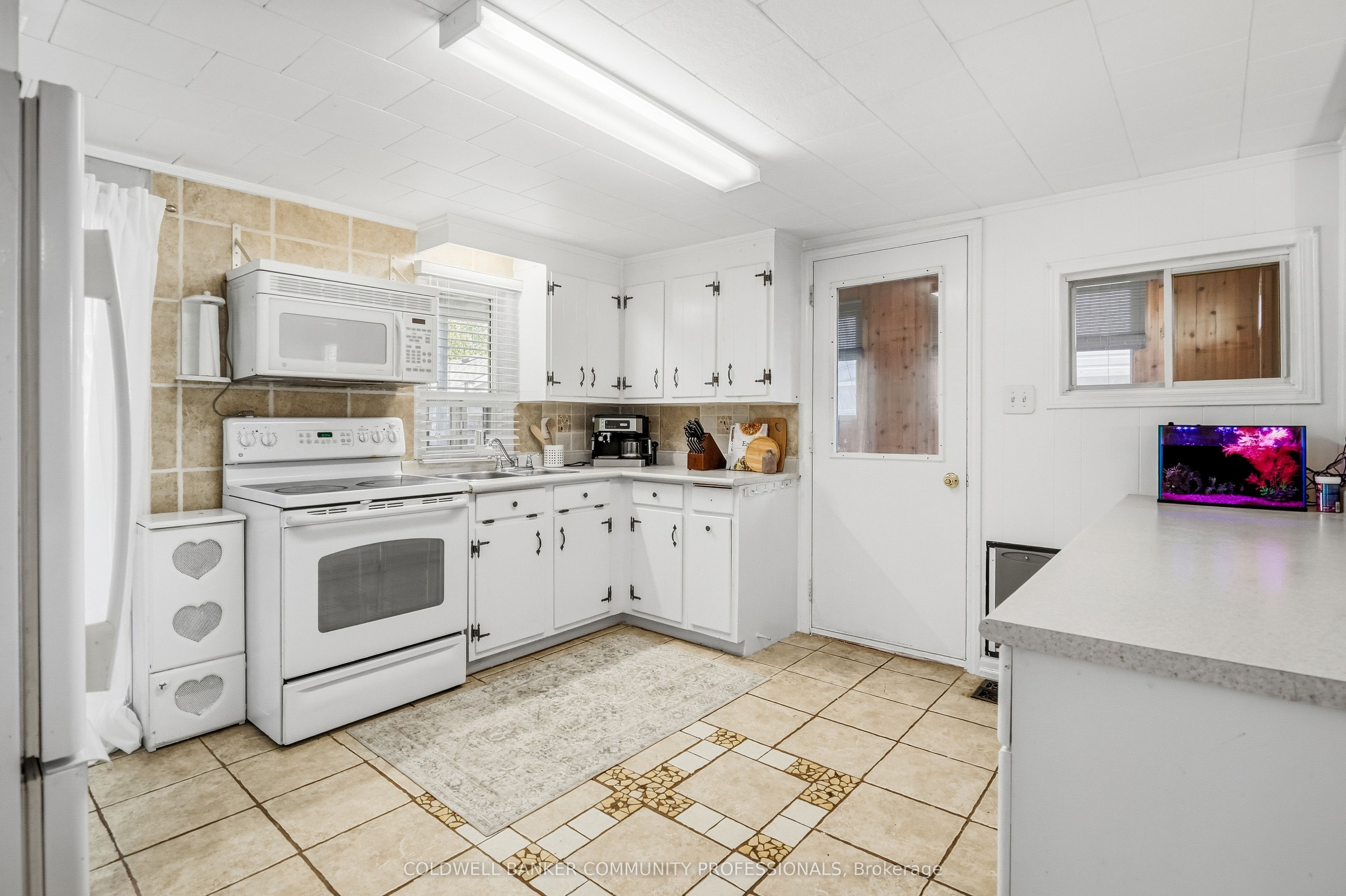 42 Sanderson Street Property Photo 18