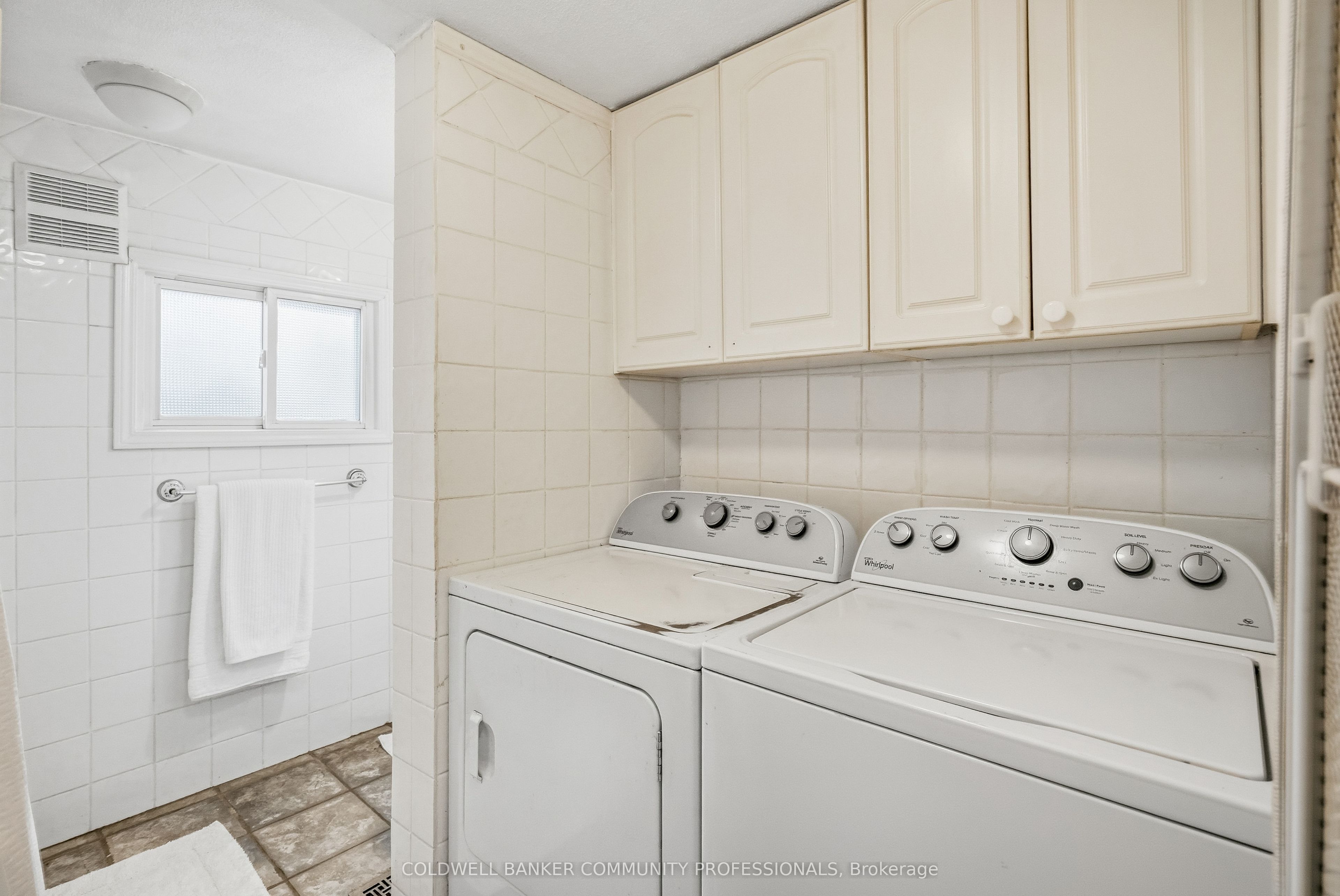 42 Sanderson Street Property Photo 25