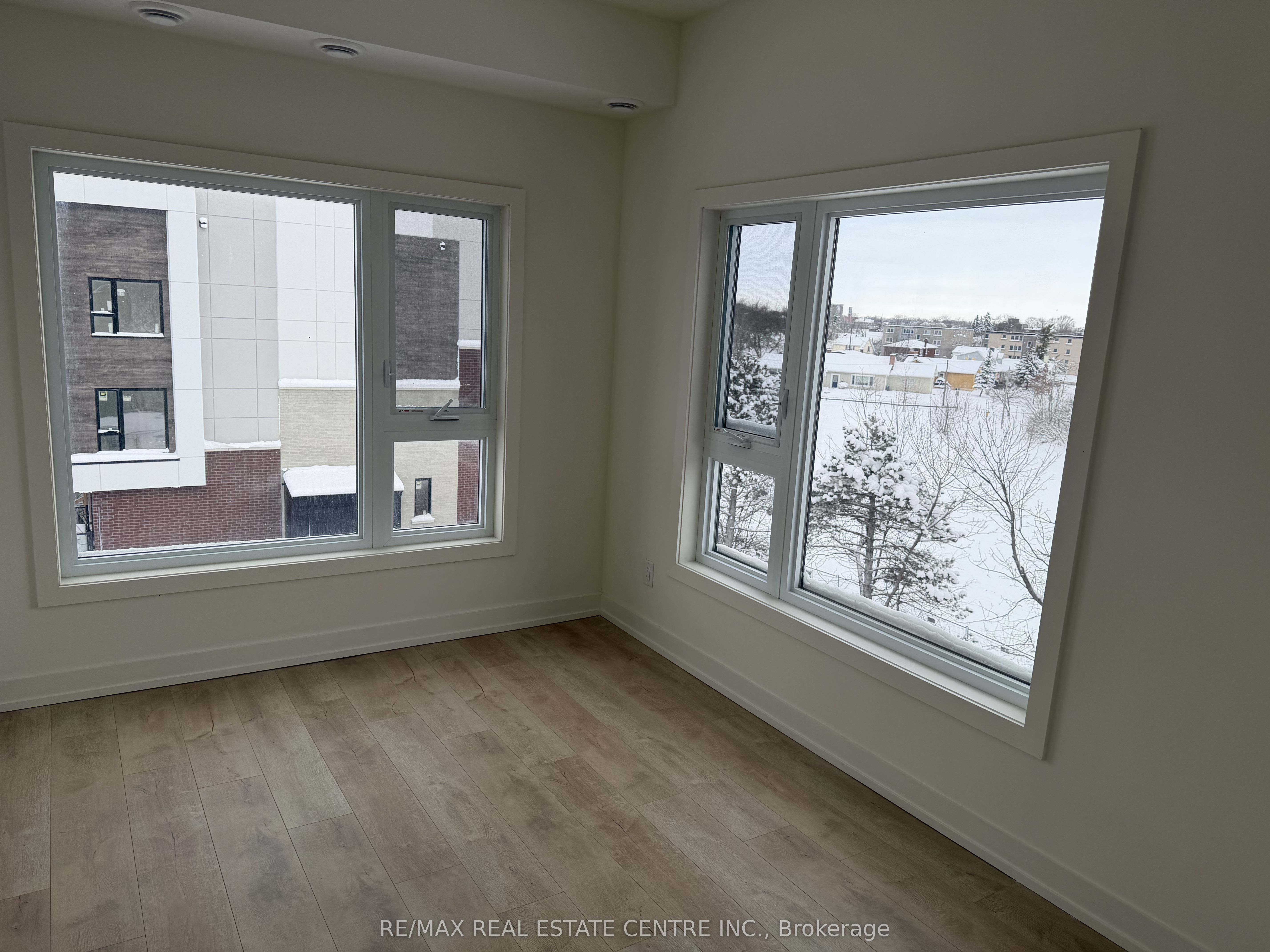 16 Melbourne Avenue Suite 334 (302c) Property Photo 11