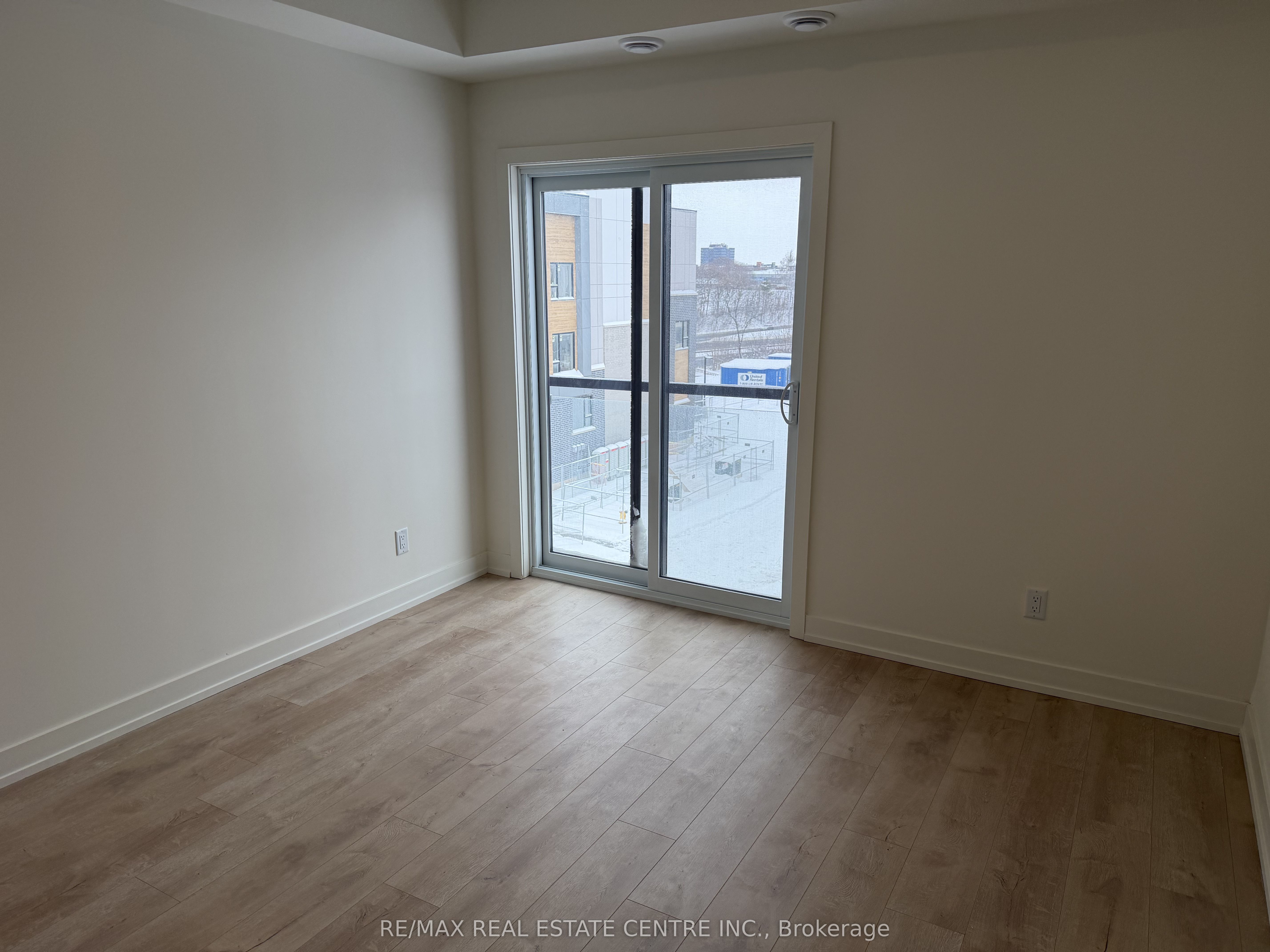 16 Melbourne Avenue Suite 334 (302c) Property Photo 13