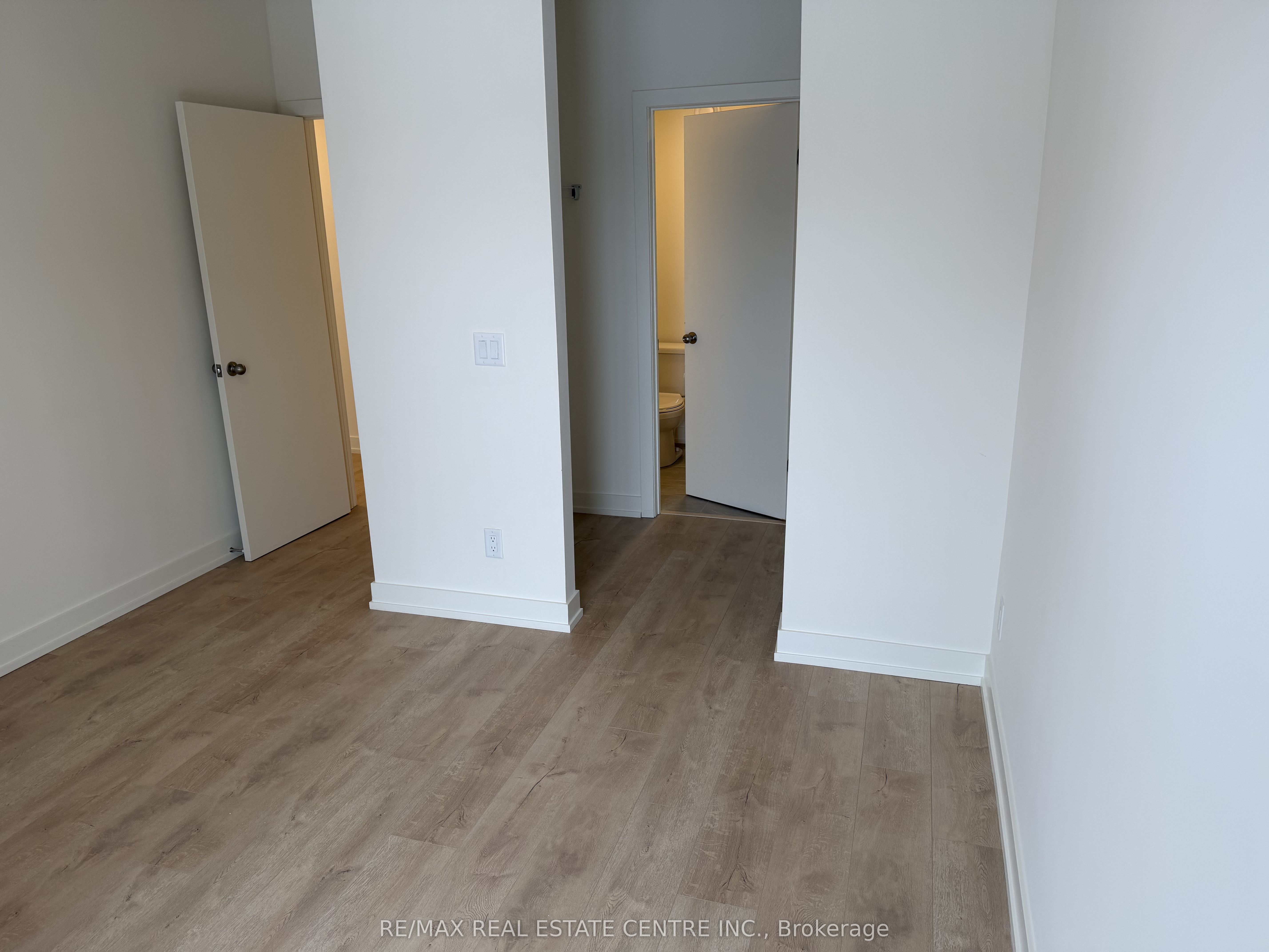 16 Melbourne Avenue Suite 334 (302c) Property Photo 14