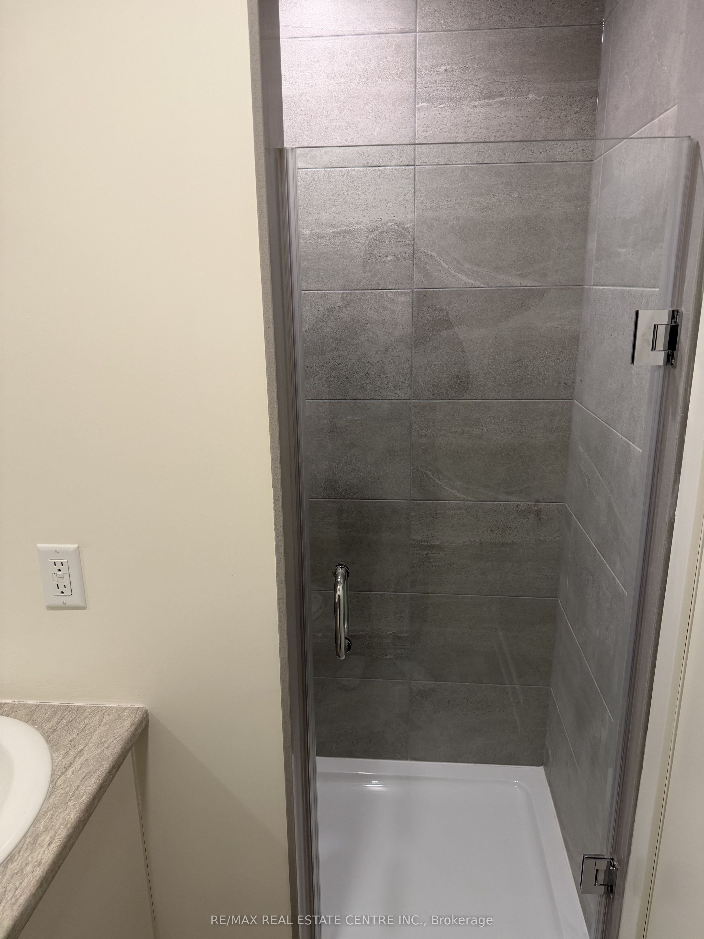16 Melbourne Avenue Suite 334 (302c) Property Photo 15